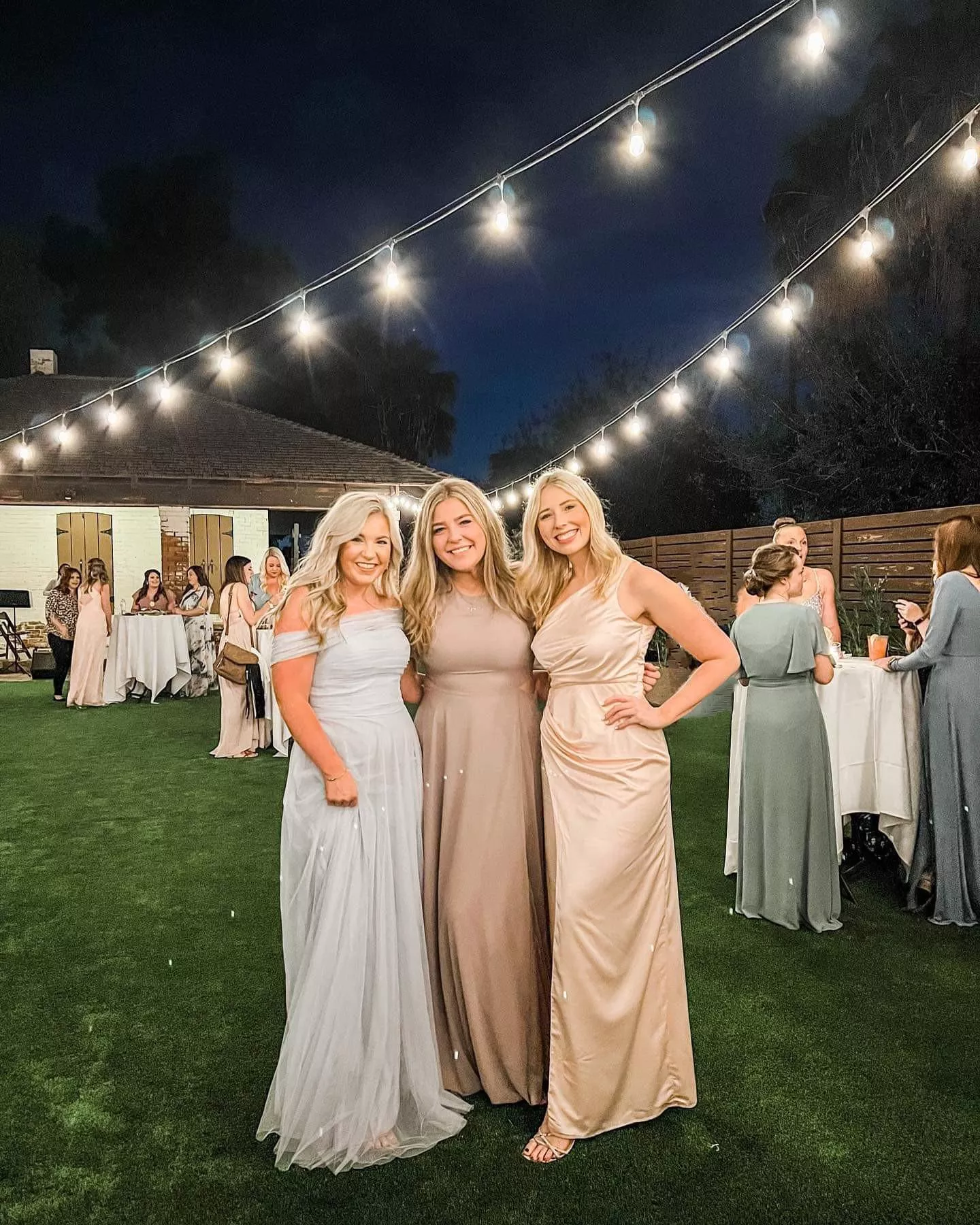 Outdoor gala of gowns. Mother & daughter edition.