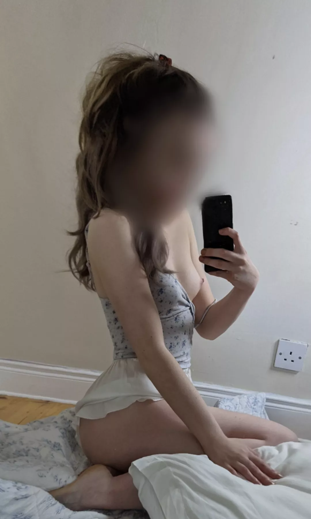 Petite college cutie [GFE] *Online only*