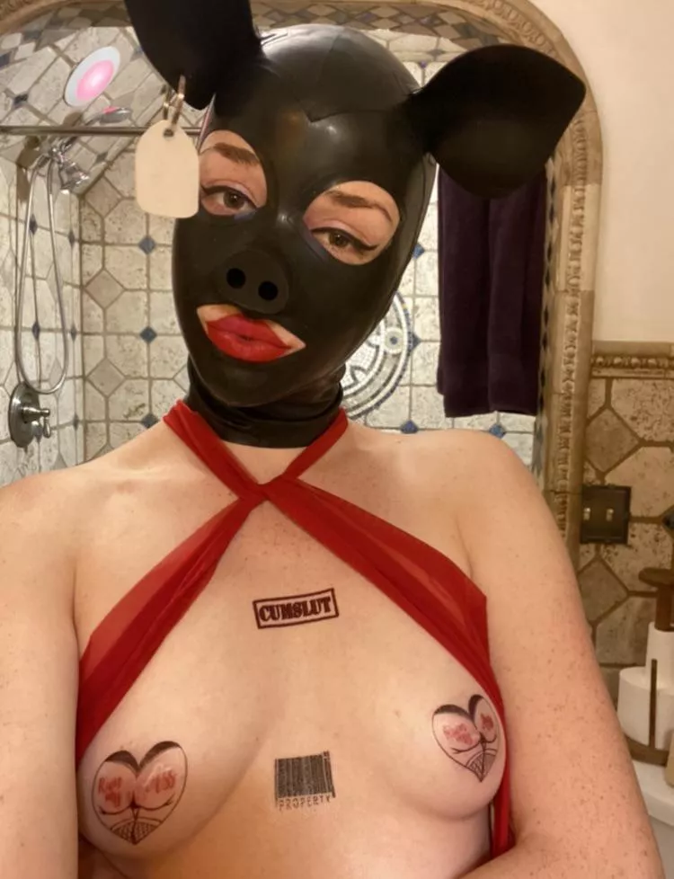 Piggy slut ðŸ·ðŸ–¤