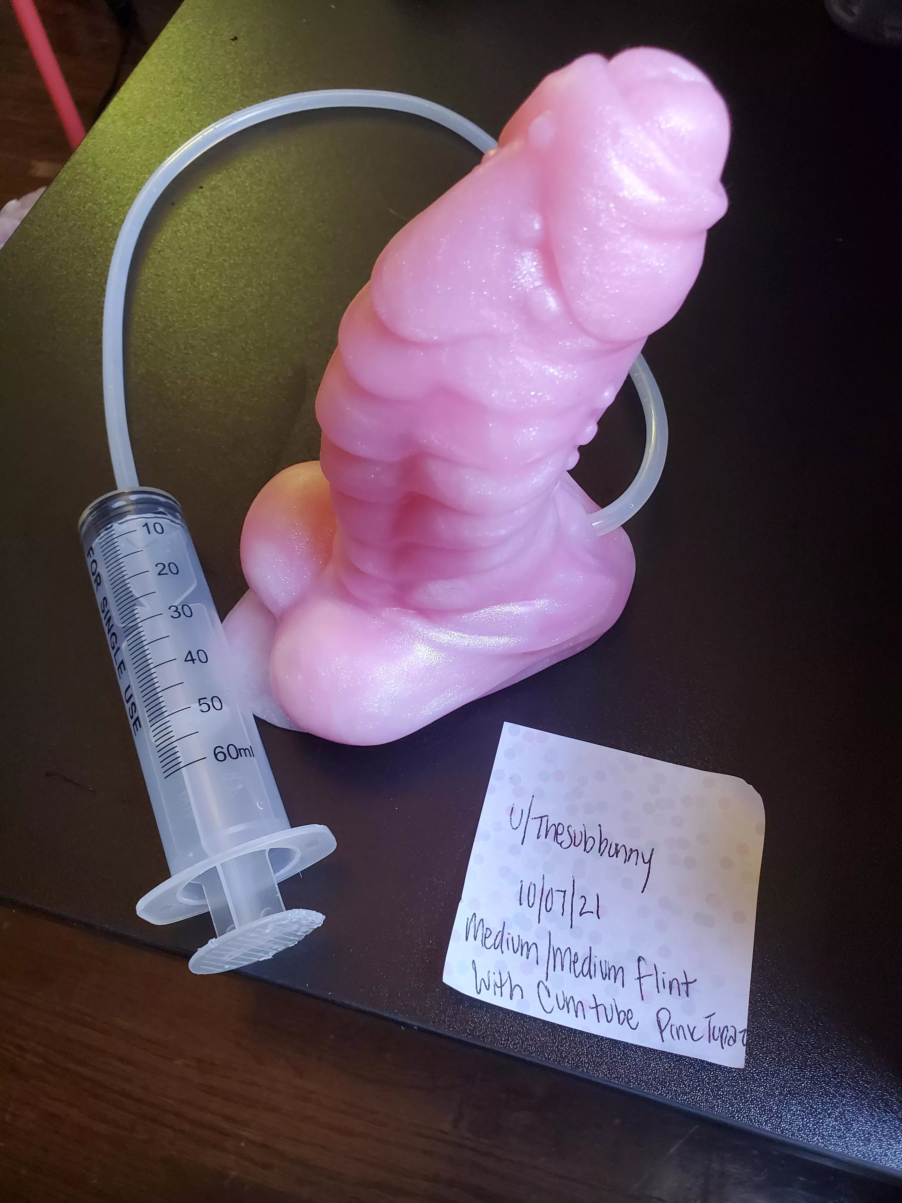 Pink topaz (discontinued color) medium/medium flint with cum tube. $140 plus shipping. Excellent condition, clean smoke free home