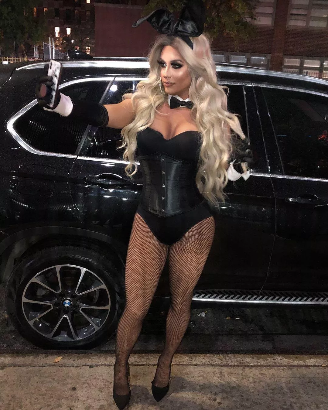 Playboy bunny thick and tasty🍆