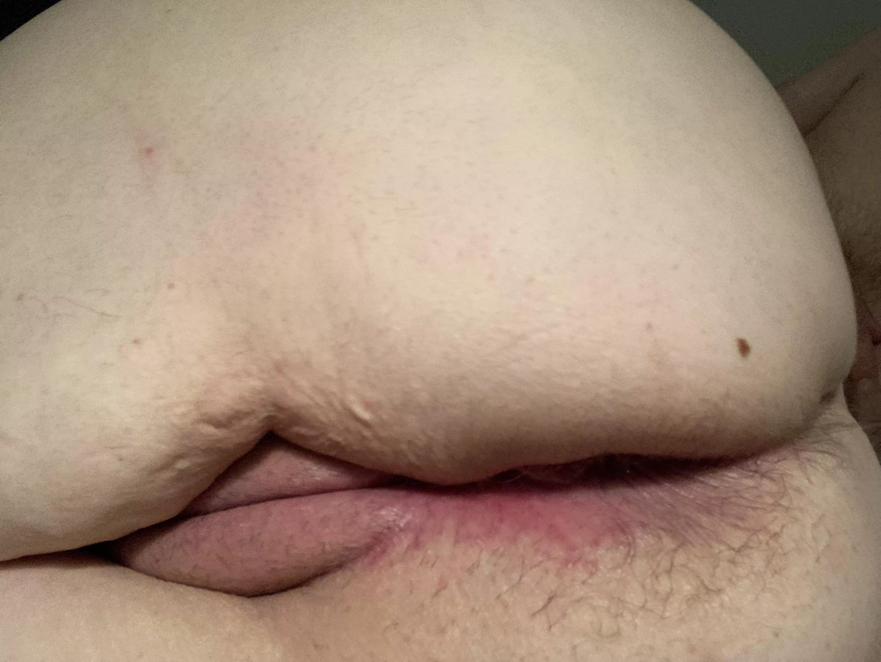 Plump lips hairy ass