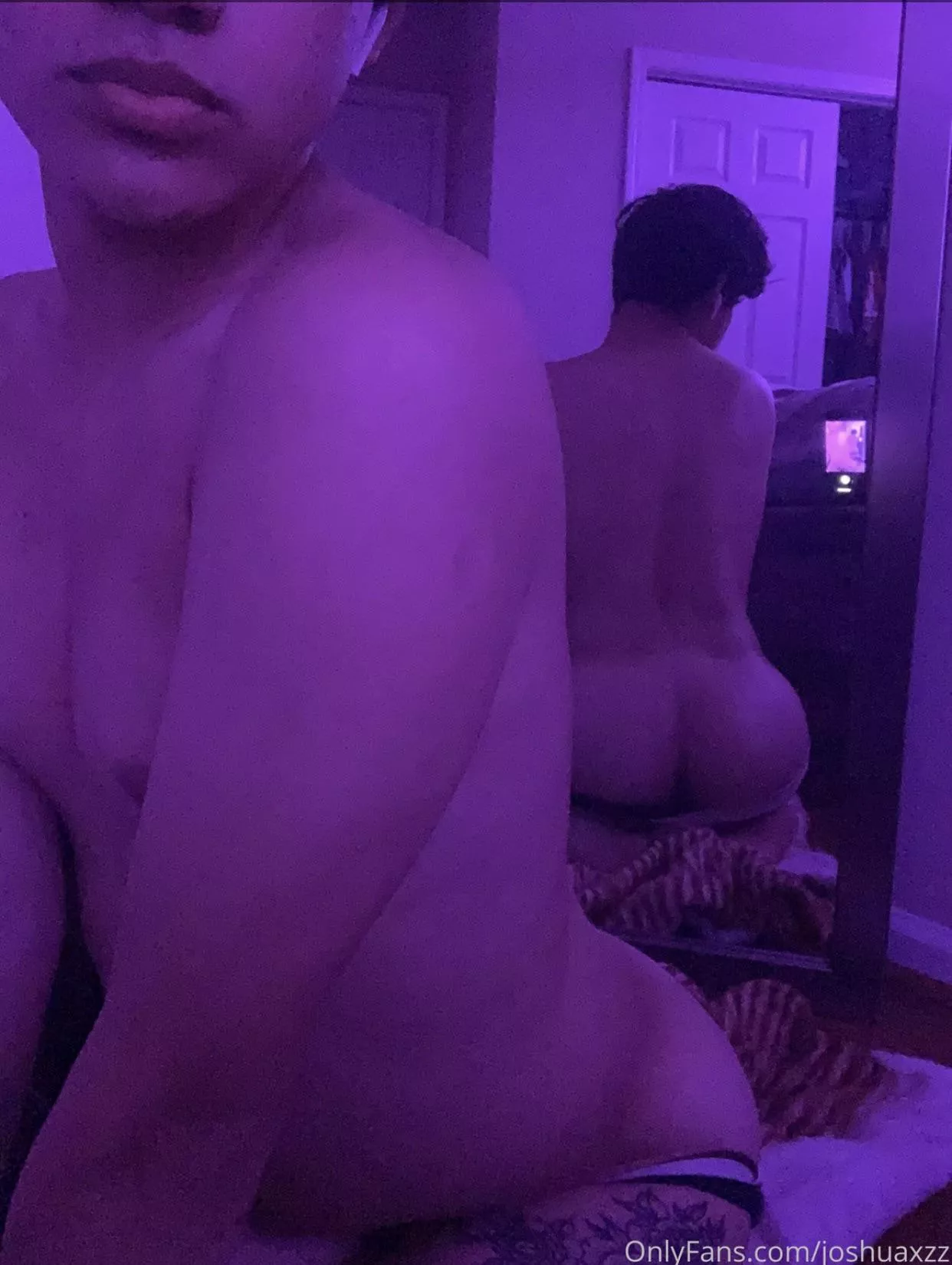 Pov i want you to play with my 18yr old ass 😇😈👅