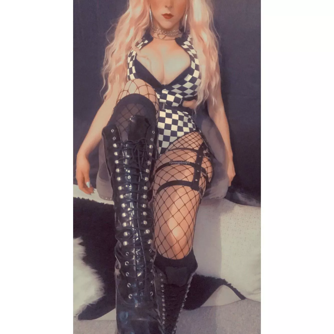 POV: youâ€™re on your knees waiting patiently for permission to worship my shiny boots