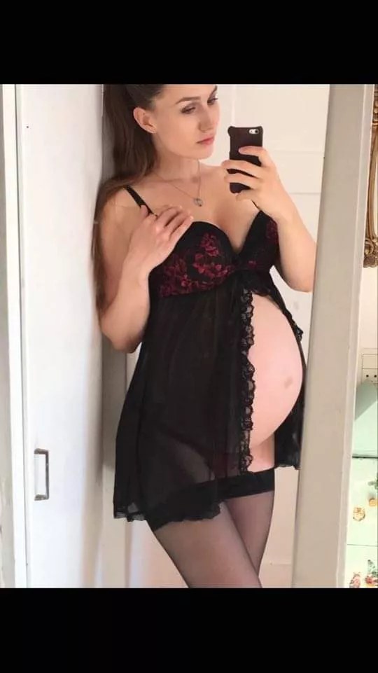 Pregnant or not. I looove getting dressed up when I'm DTF ðŸ¥µðŸ’‹ðŸ‘ ðŸ©±