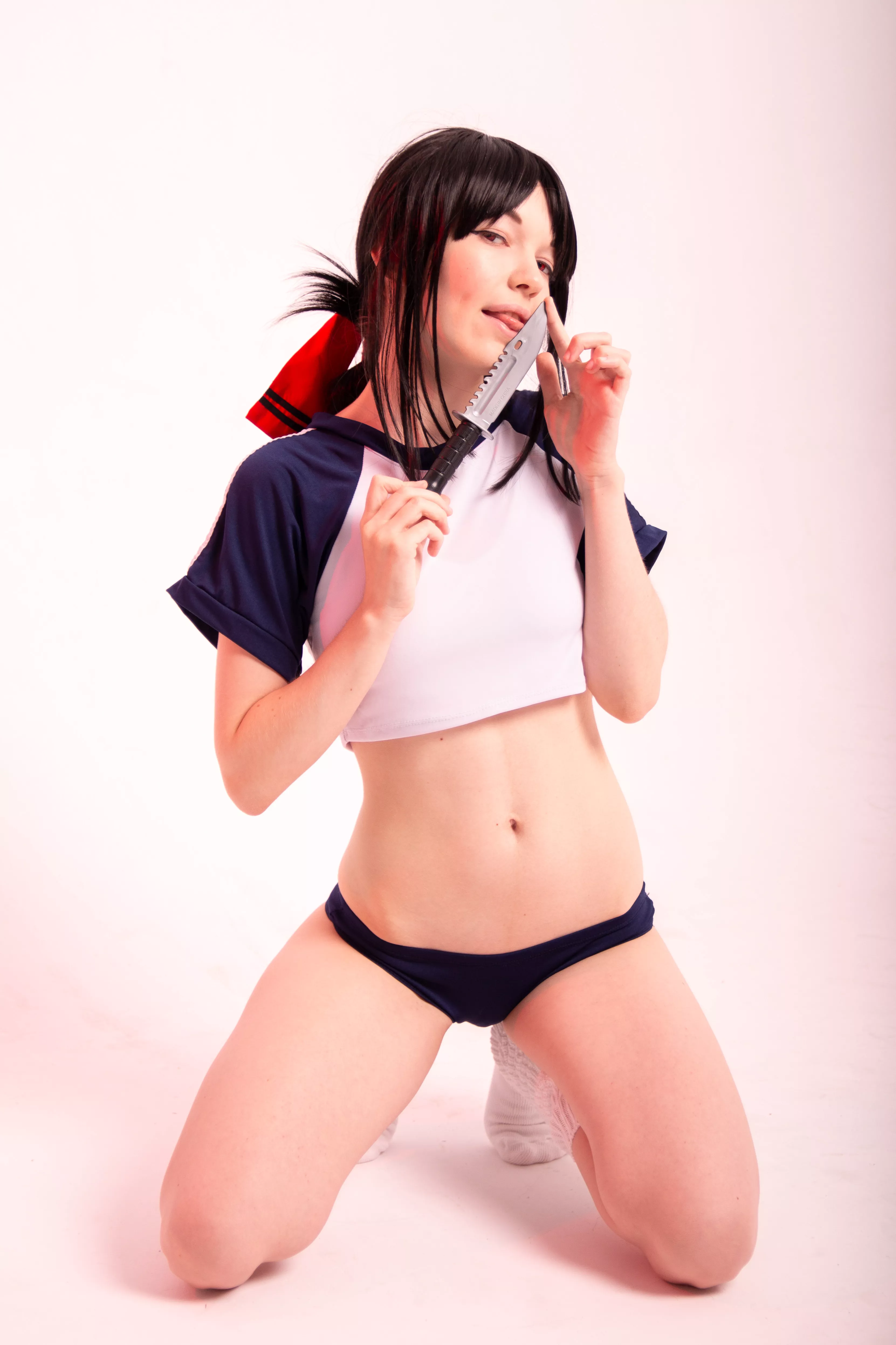 President, do you really want THIS to be our new gym uniform? How cute 😈 | Kaguya cosplay by Murrning_Glow