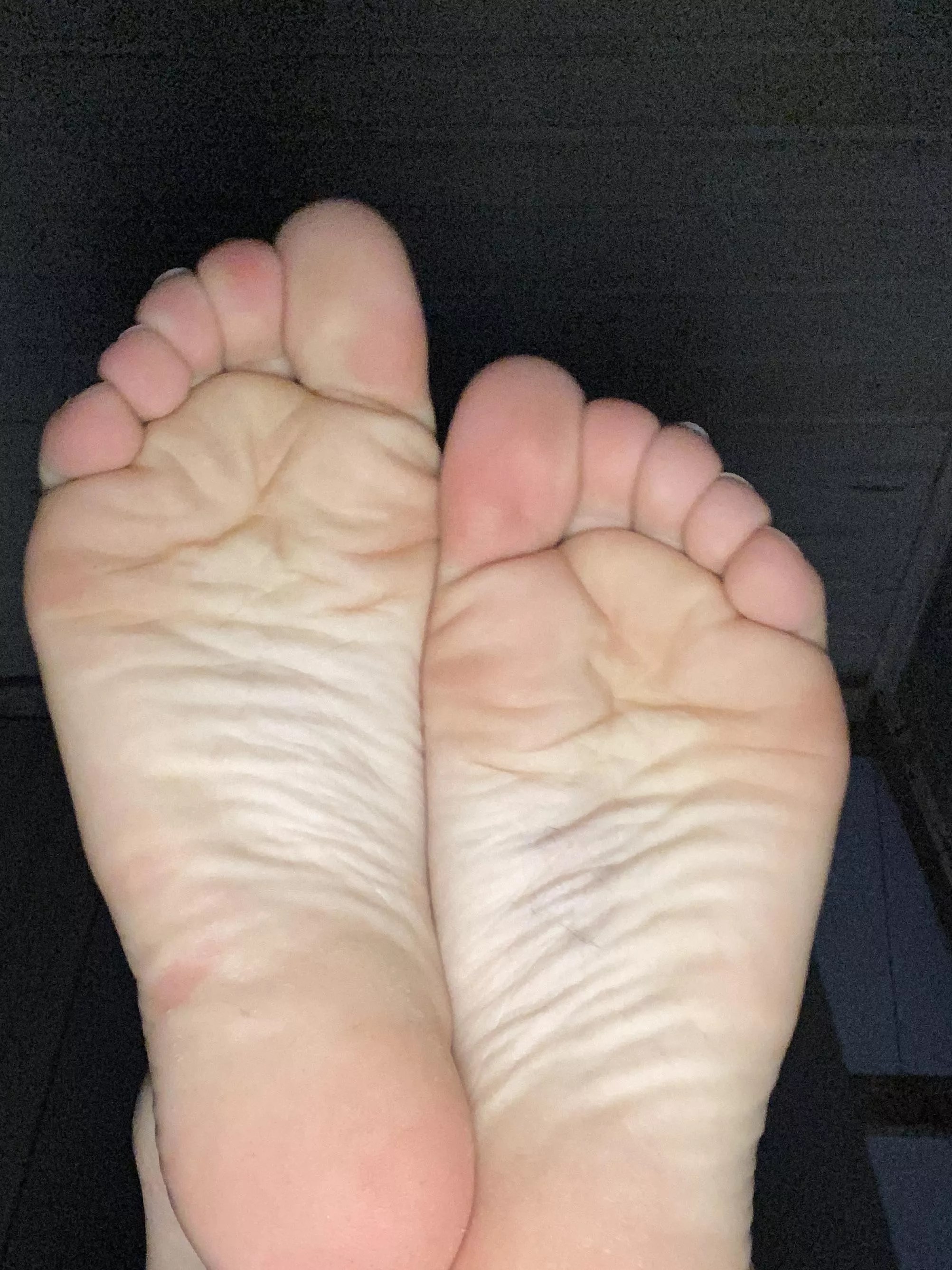 press ur face on them, lick and suck i know u want 😈😋 dms/pms r welcome