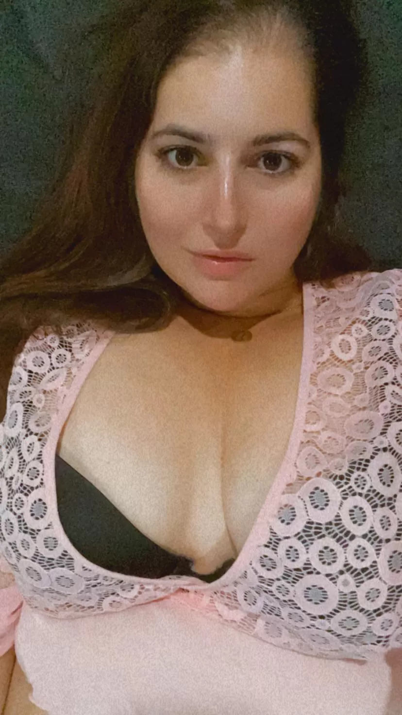 Pretty cumslut/in pink lace 🎀🤤