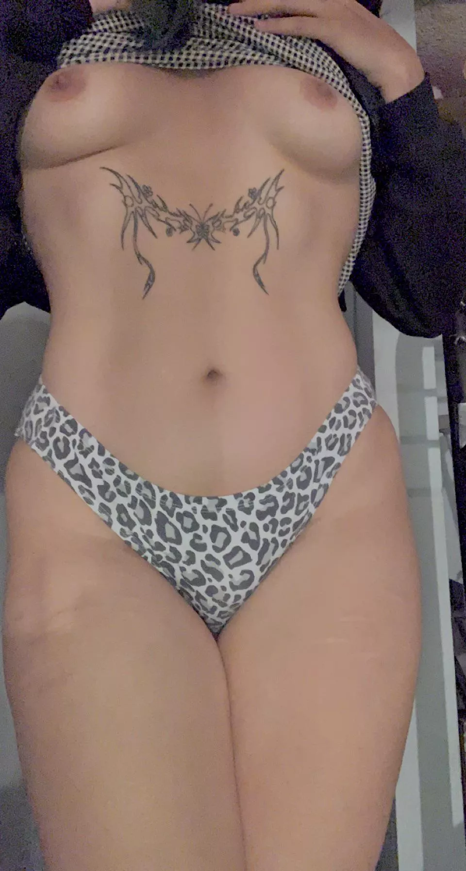 printed panties with a bit of tummy and boobies!!!