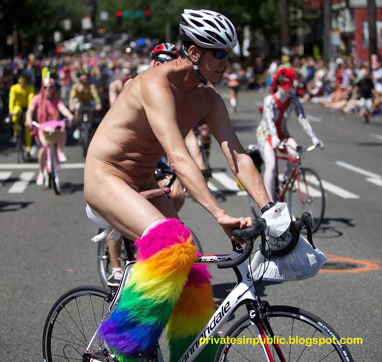 Public boner on the Solstice ride - due to excitement or pressure from the bicycle seat?