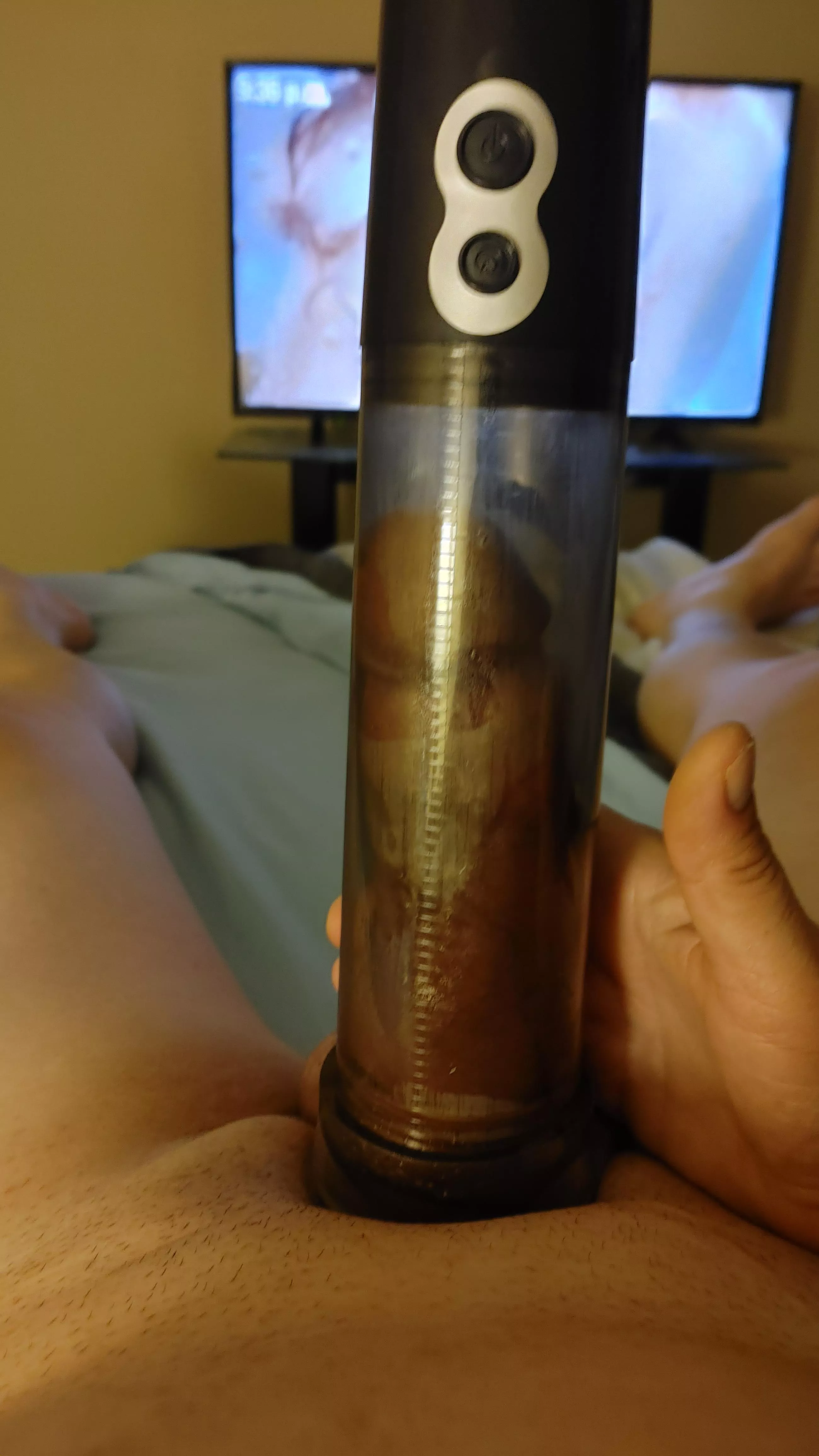 Pumping up my 7 inch cock