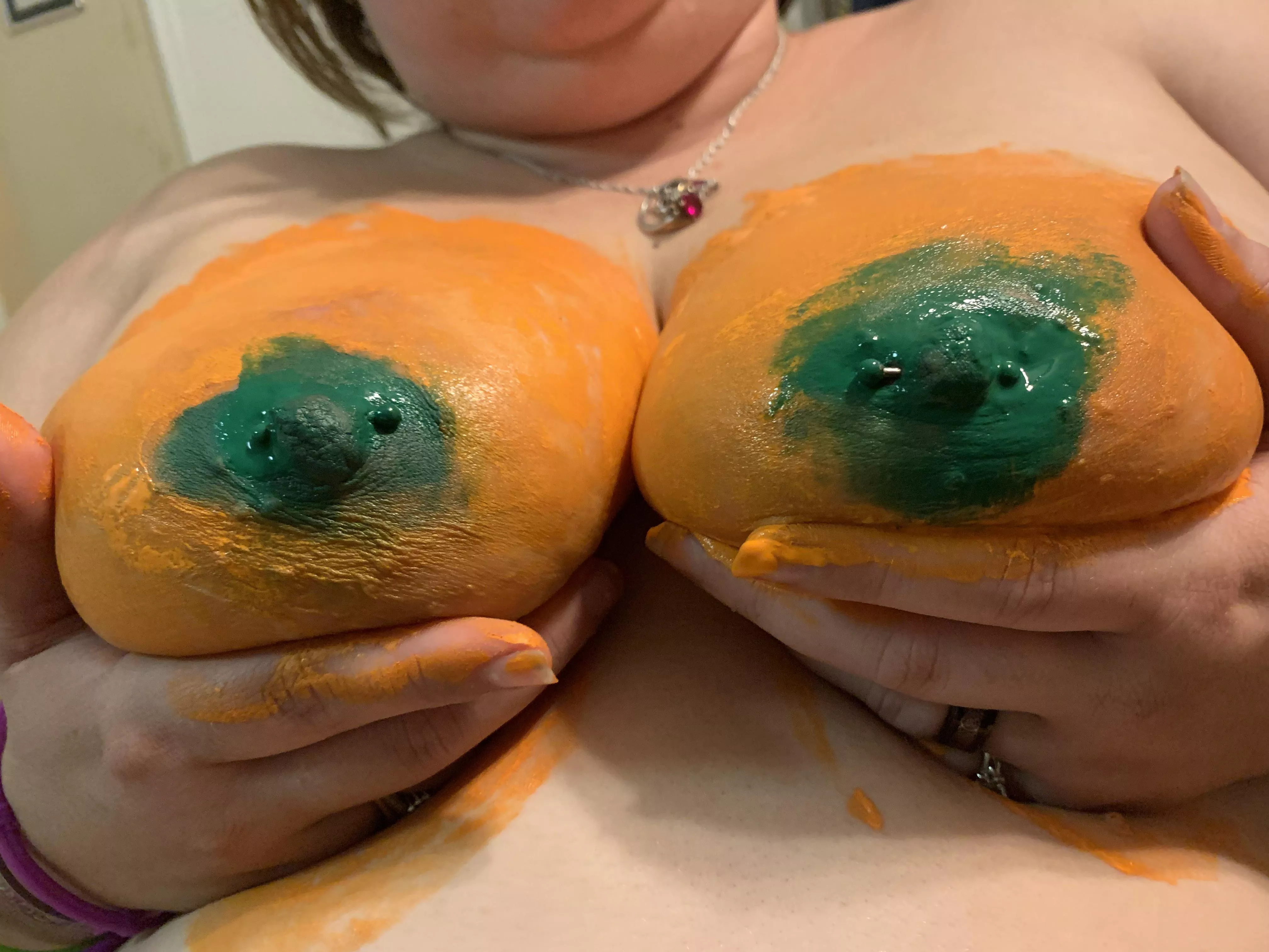 Pumpkin painted piercings ;)