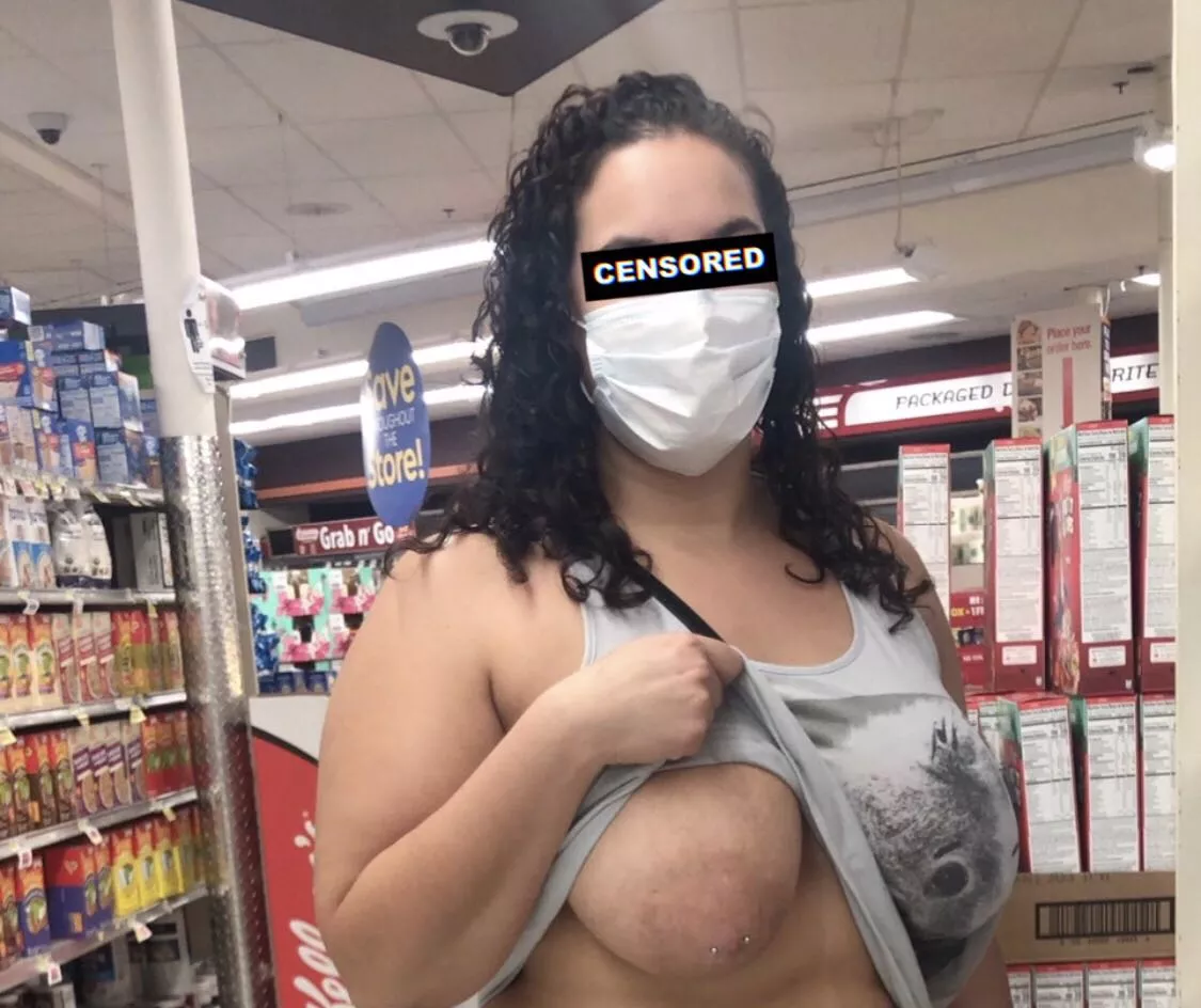 Quick flash at Shop Rite 😷 (OC)