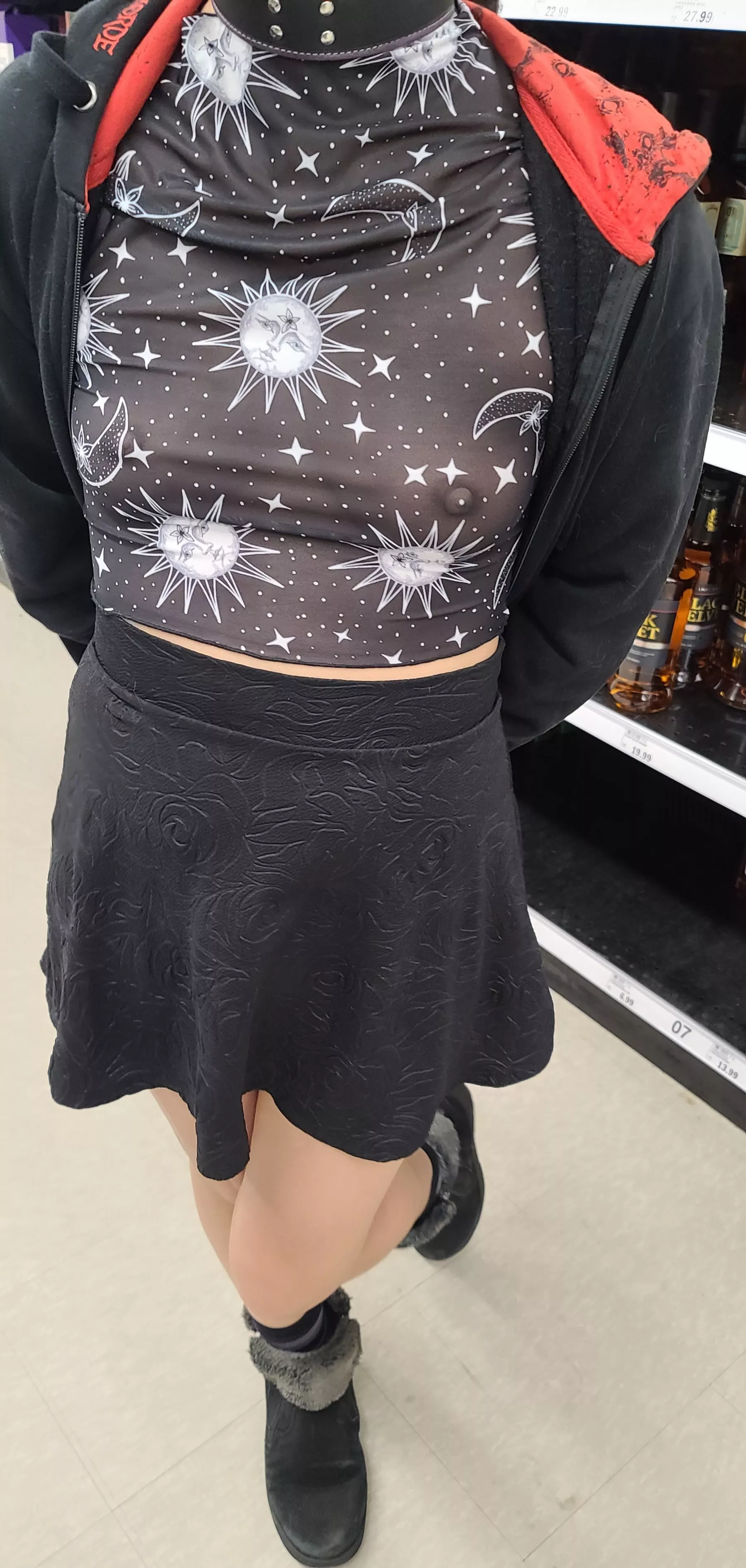 Really wanted my tits to be seen when shopping today!