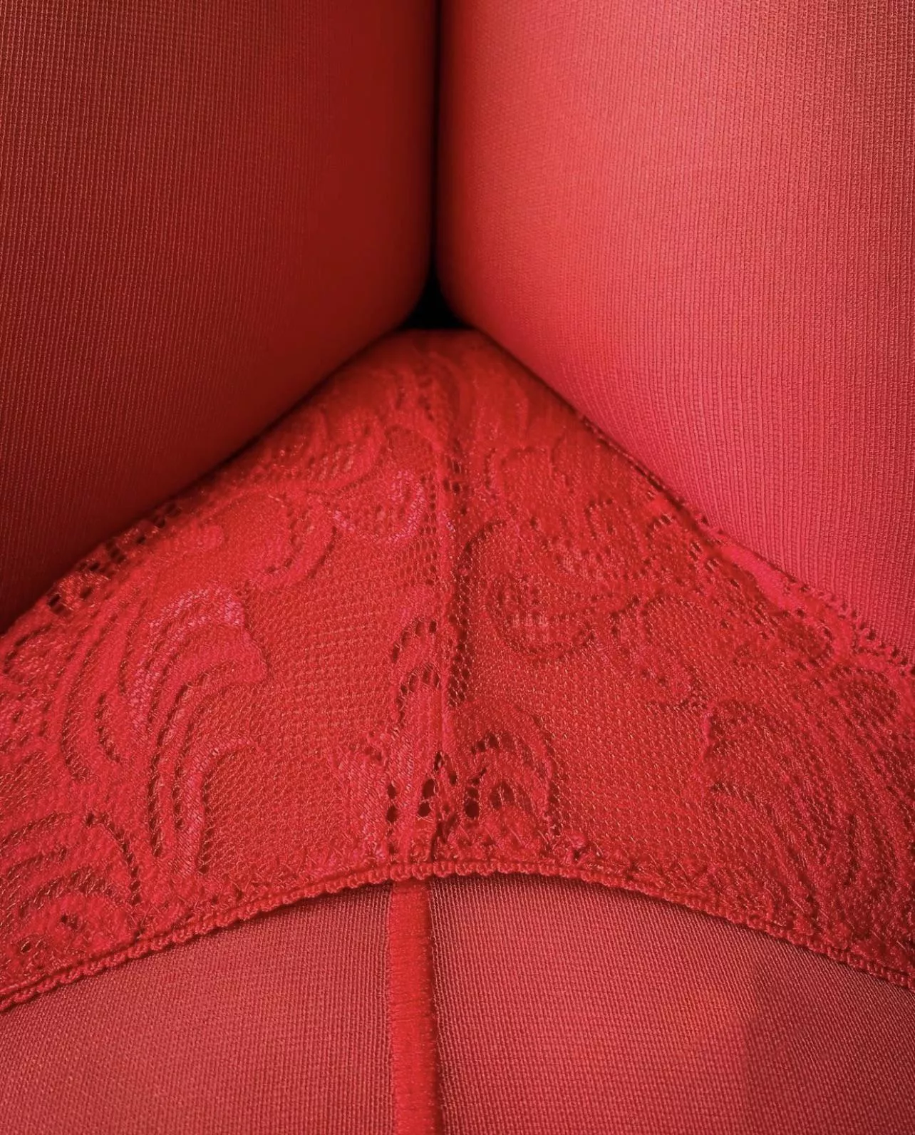 Red thong and red Pantyhose