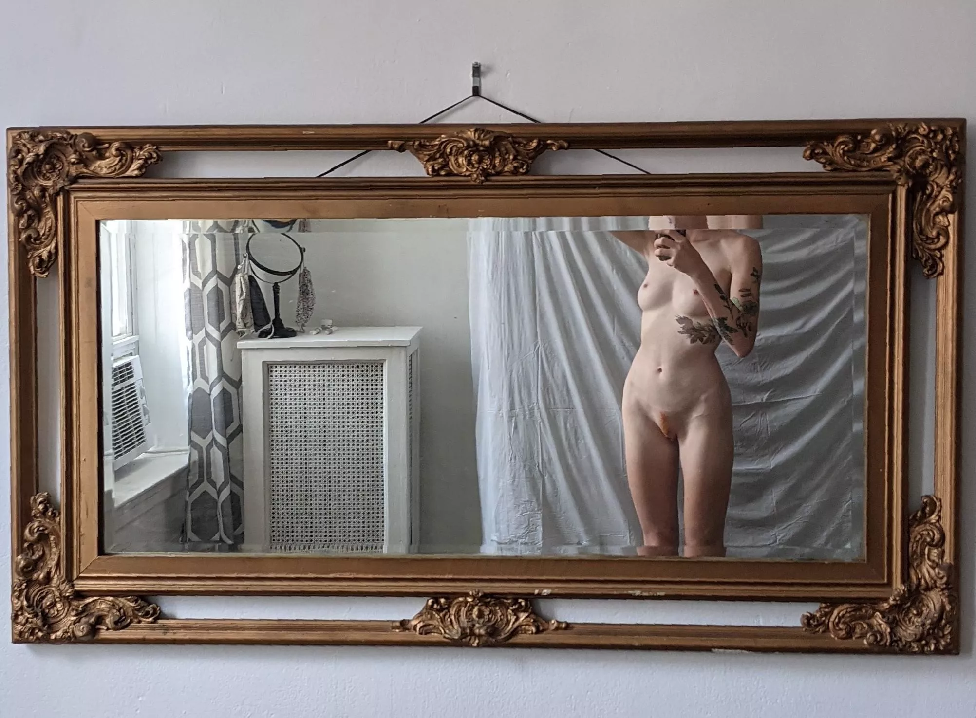 renaissance painting, or nude? [f]