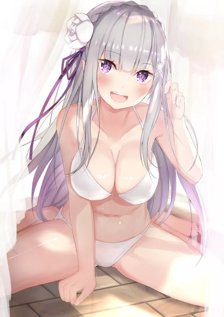 {Re:Zero} Emilia looks beautiful in her underwear