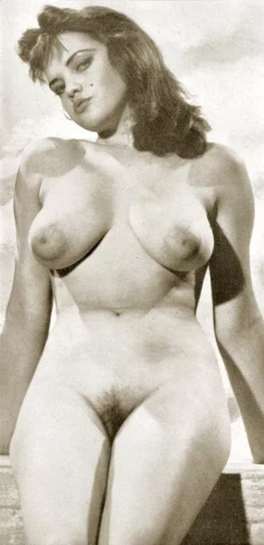 Rosina Revelle rare unretouched/ bush late 50s