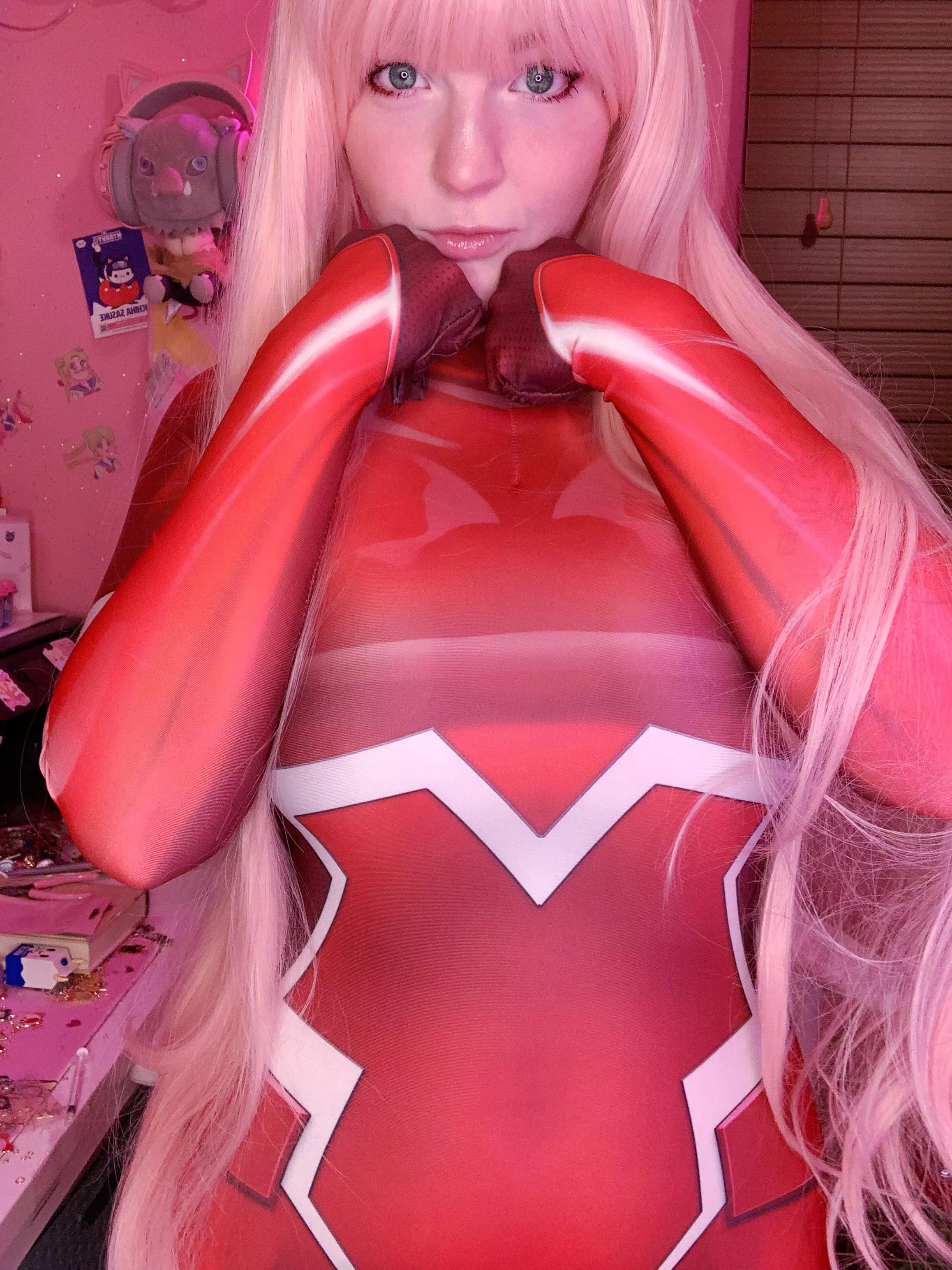 Saddancingbunny as Zero Two