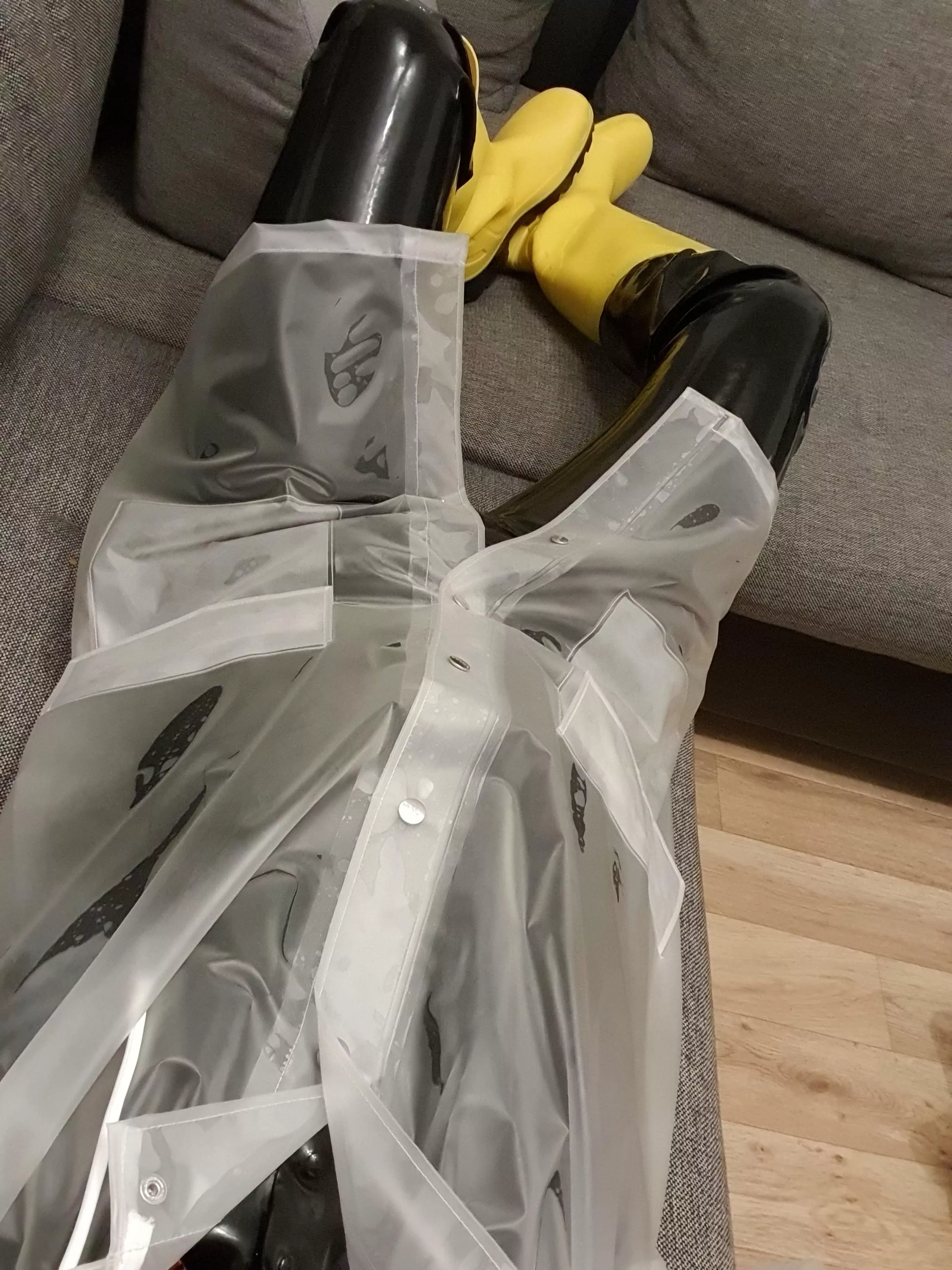 Saturday evening = fetish evening ðŸ˜ latex, rainwear und rubberboots ðŸ–¤