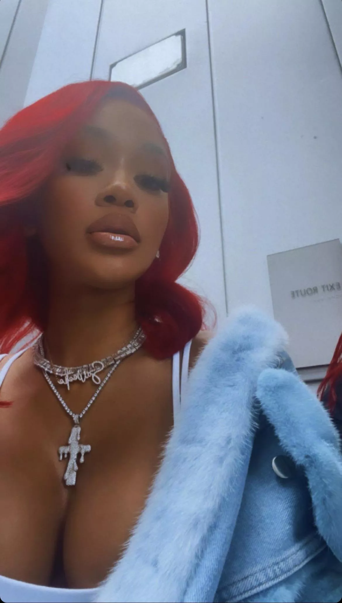 Saweetie Flaunting her big tittys