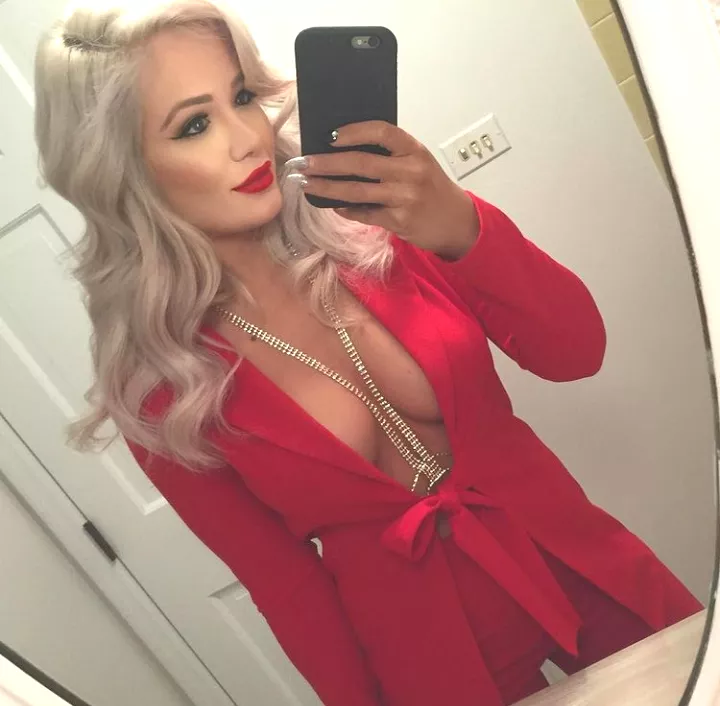 Scarlett Bordeaux