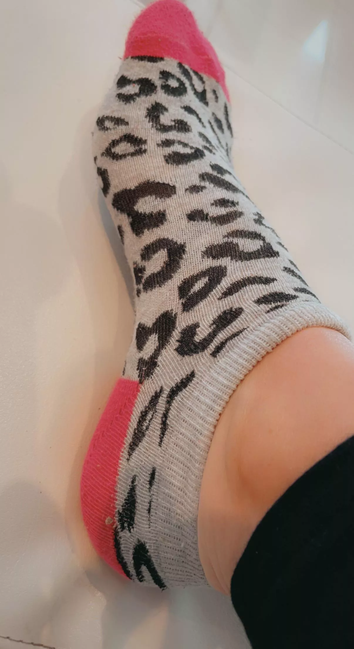 [ selling ] cute worn socks