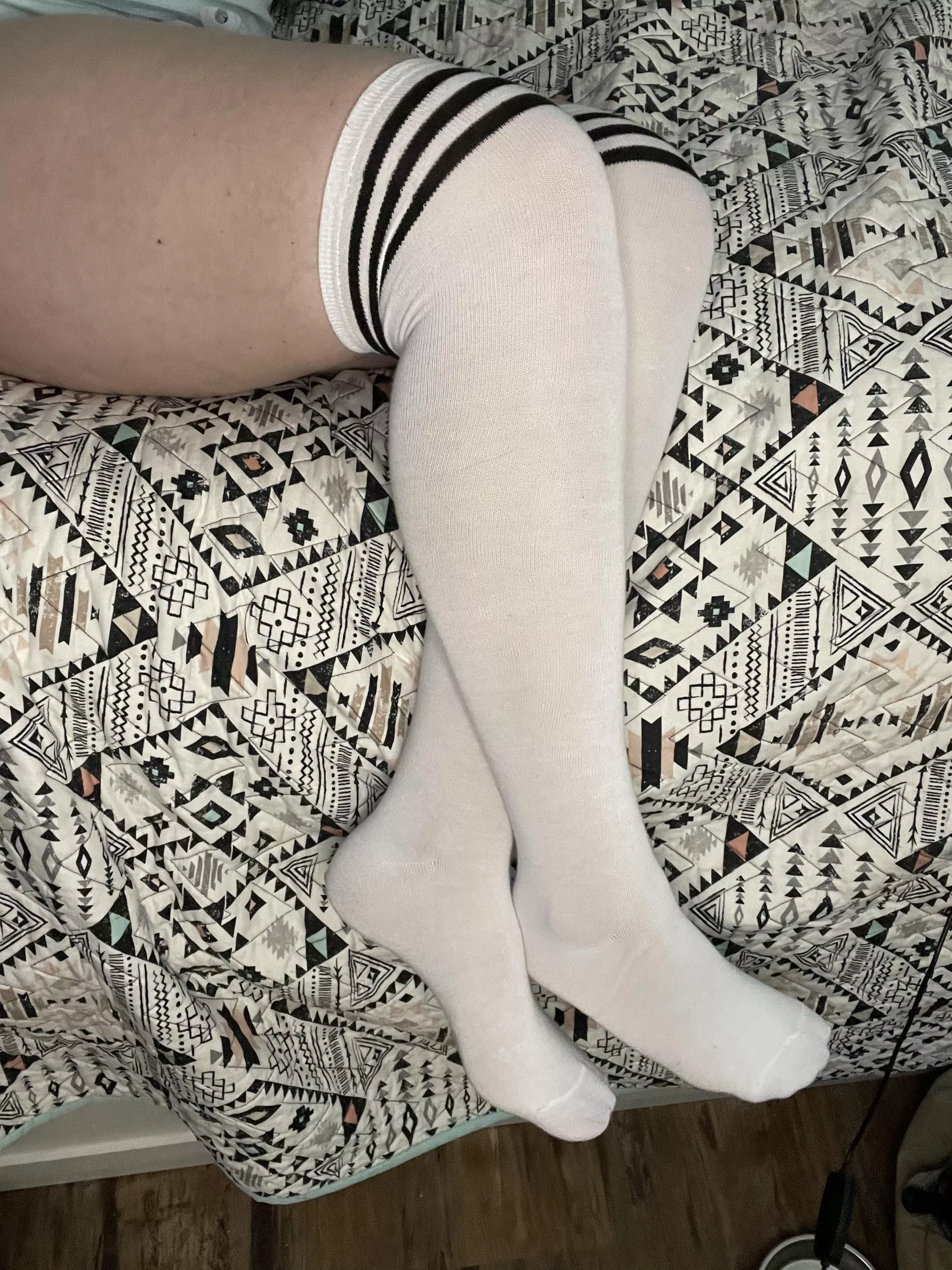 [Selling] Knee highs or ankle socks? I’ve got both! All socks are vacuum sealed with free shipping and tracking in the US.