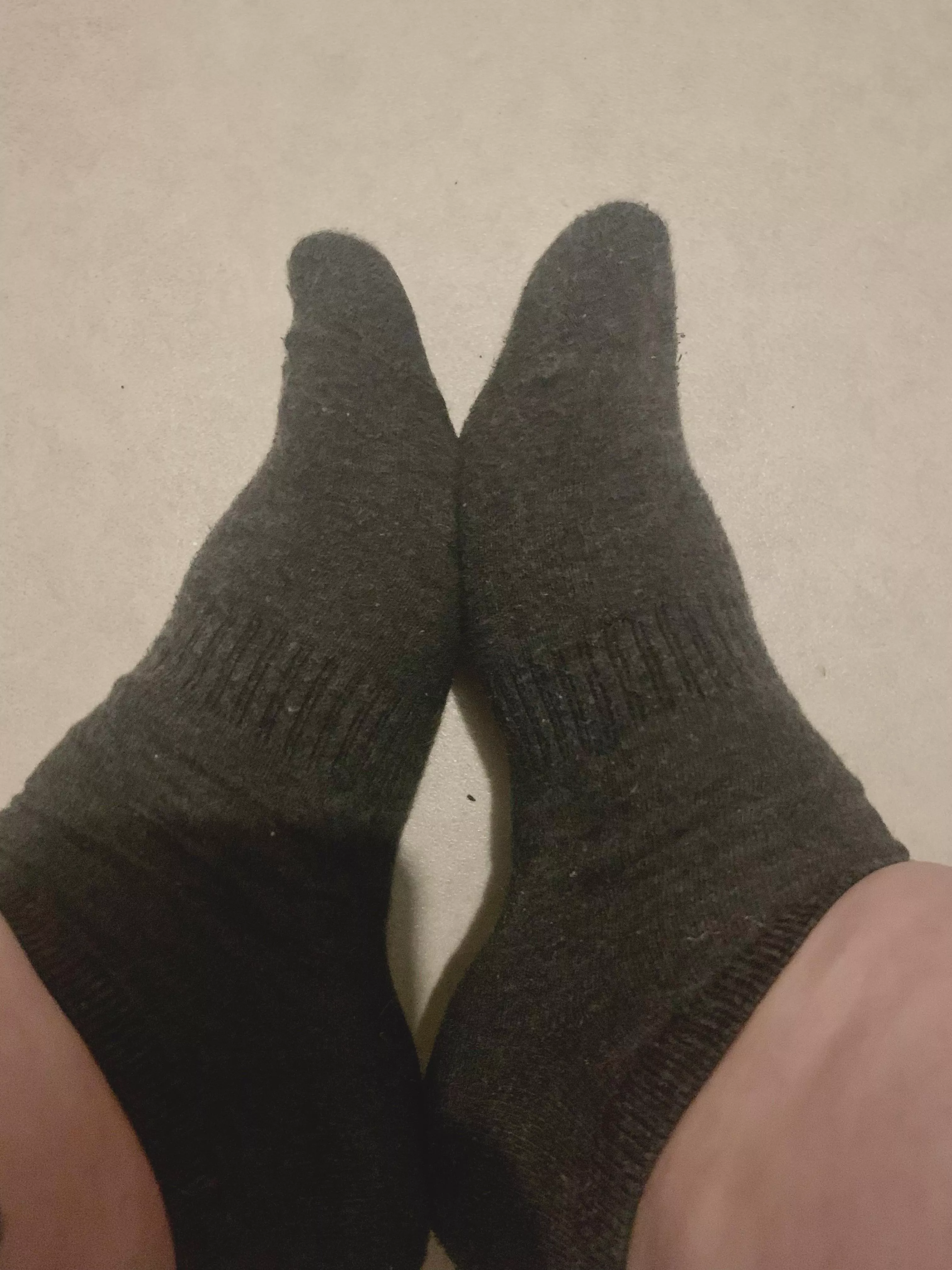 [selling] [uk] this stinky pair have already been worn for 48 hours on a busy ward and at the gym. Should I wear them for longer or let you have a taste? Taking regular bookings and customs now 🤍