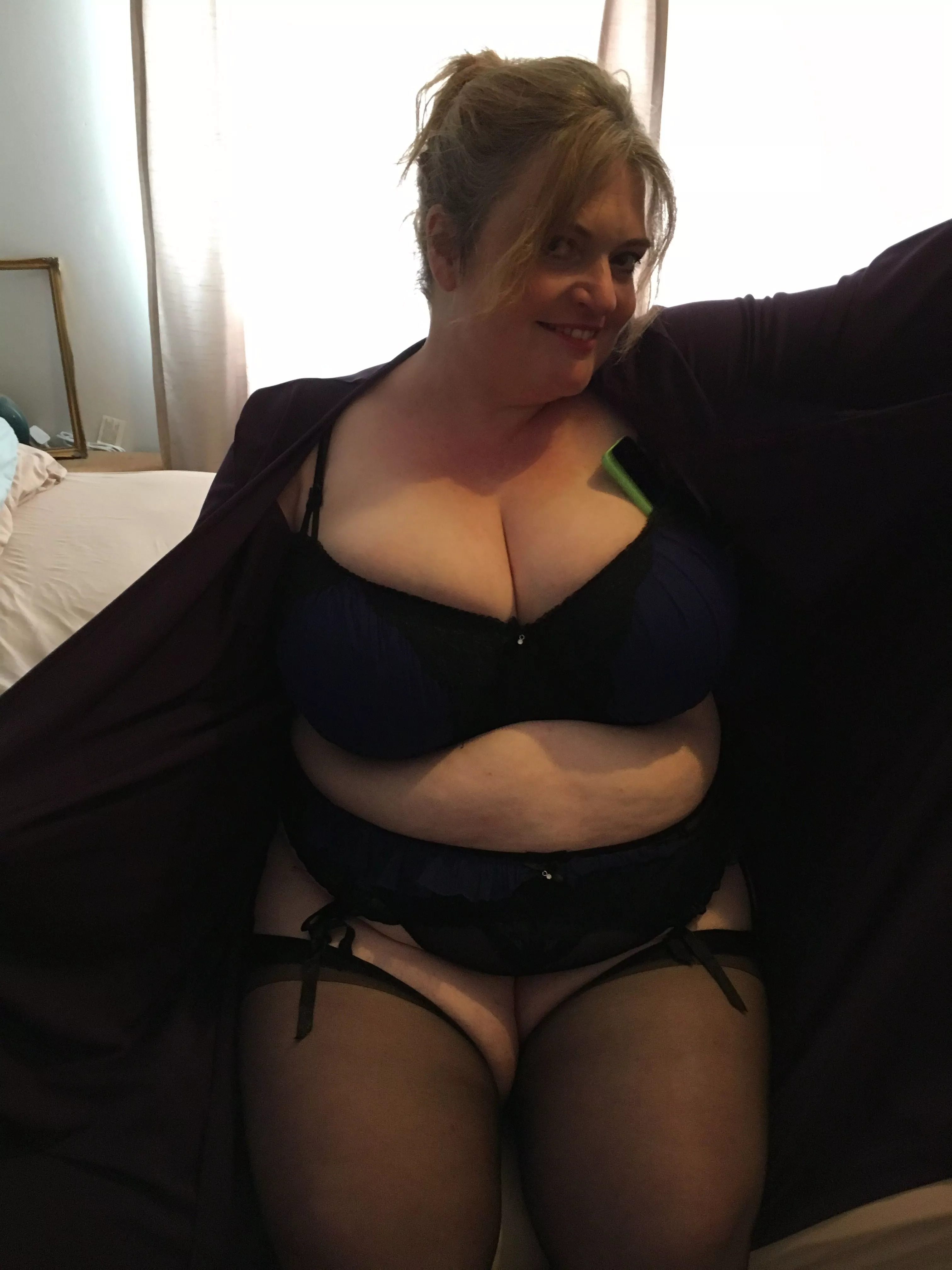 Serving you 52yo GILF BBW goodness <3