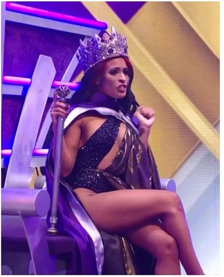 Sexy Queen Zelina Vega