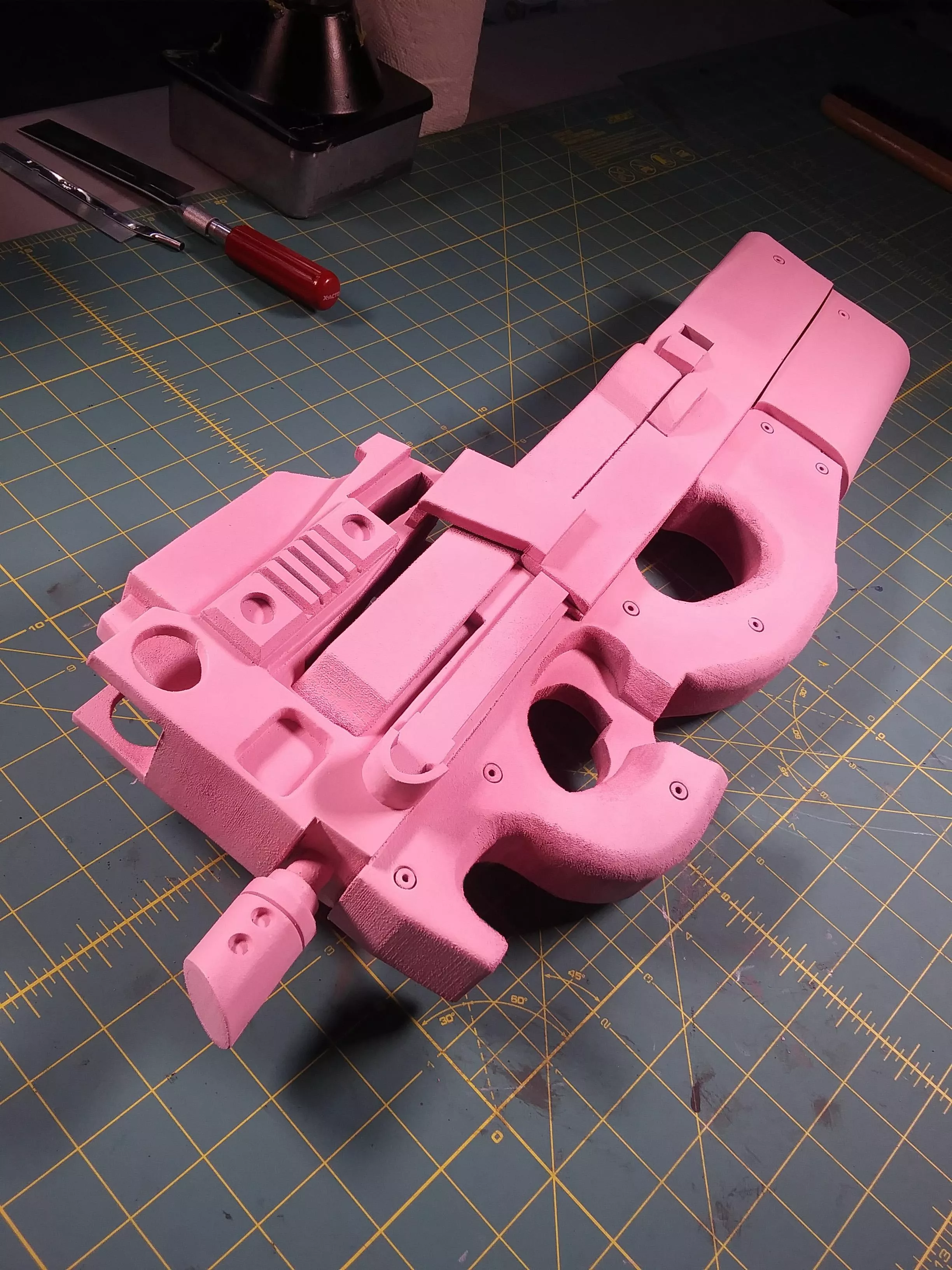 Sharing the EVA Foam Gun Gale Online P90 I built!