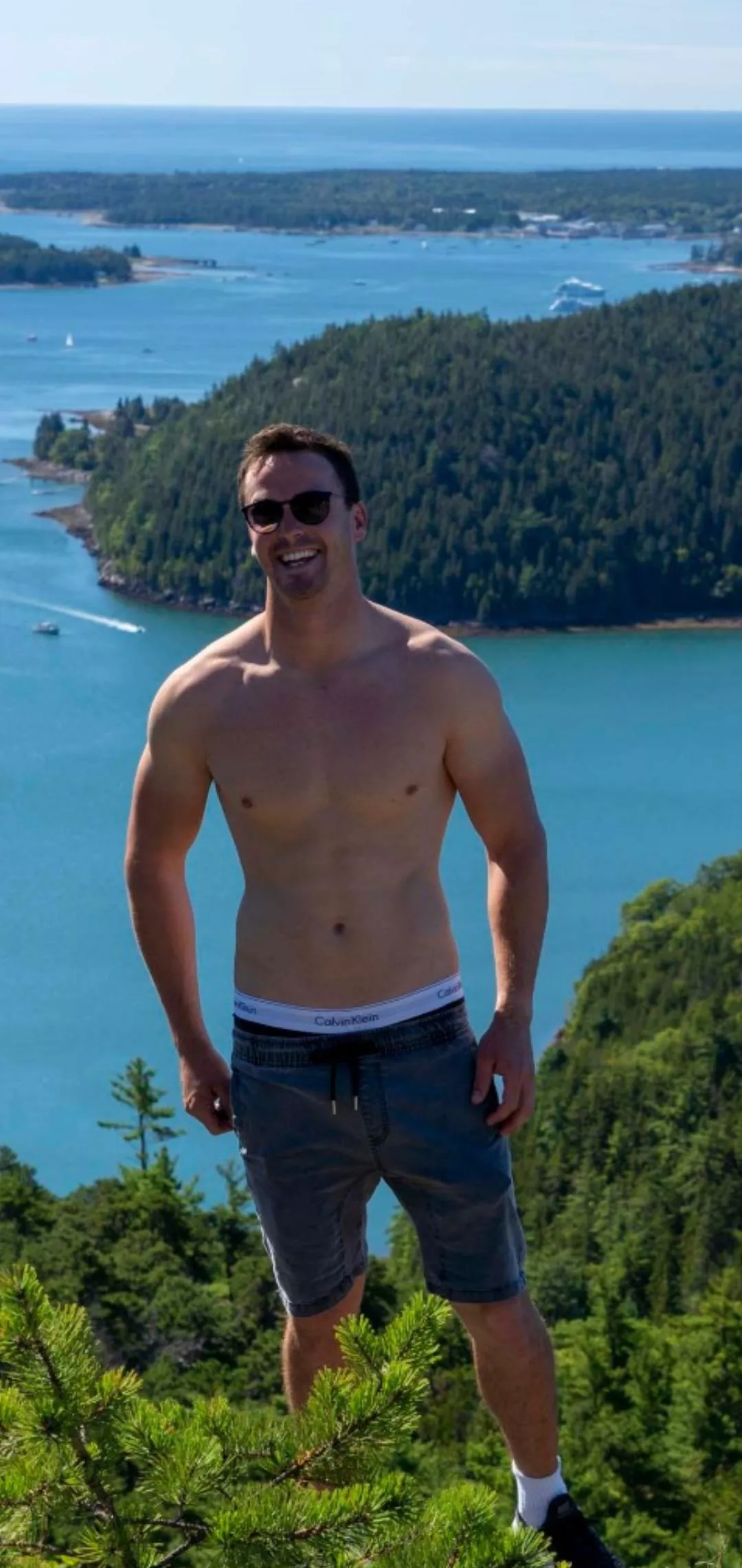 Shirtless hikes are the best. Would I see your head turn if you passed me on the trail ?