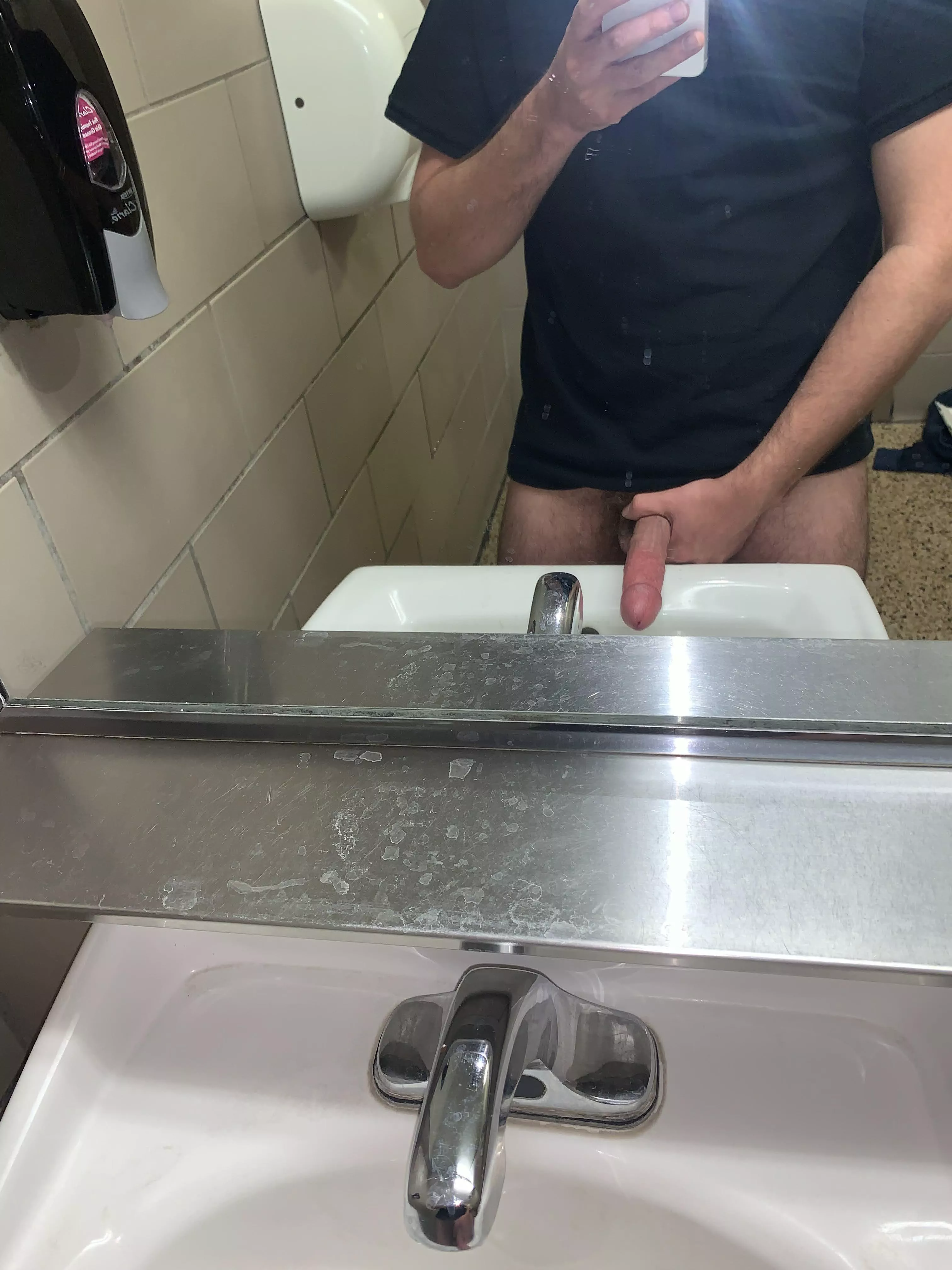 Should I cum on the sink?