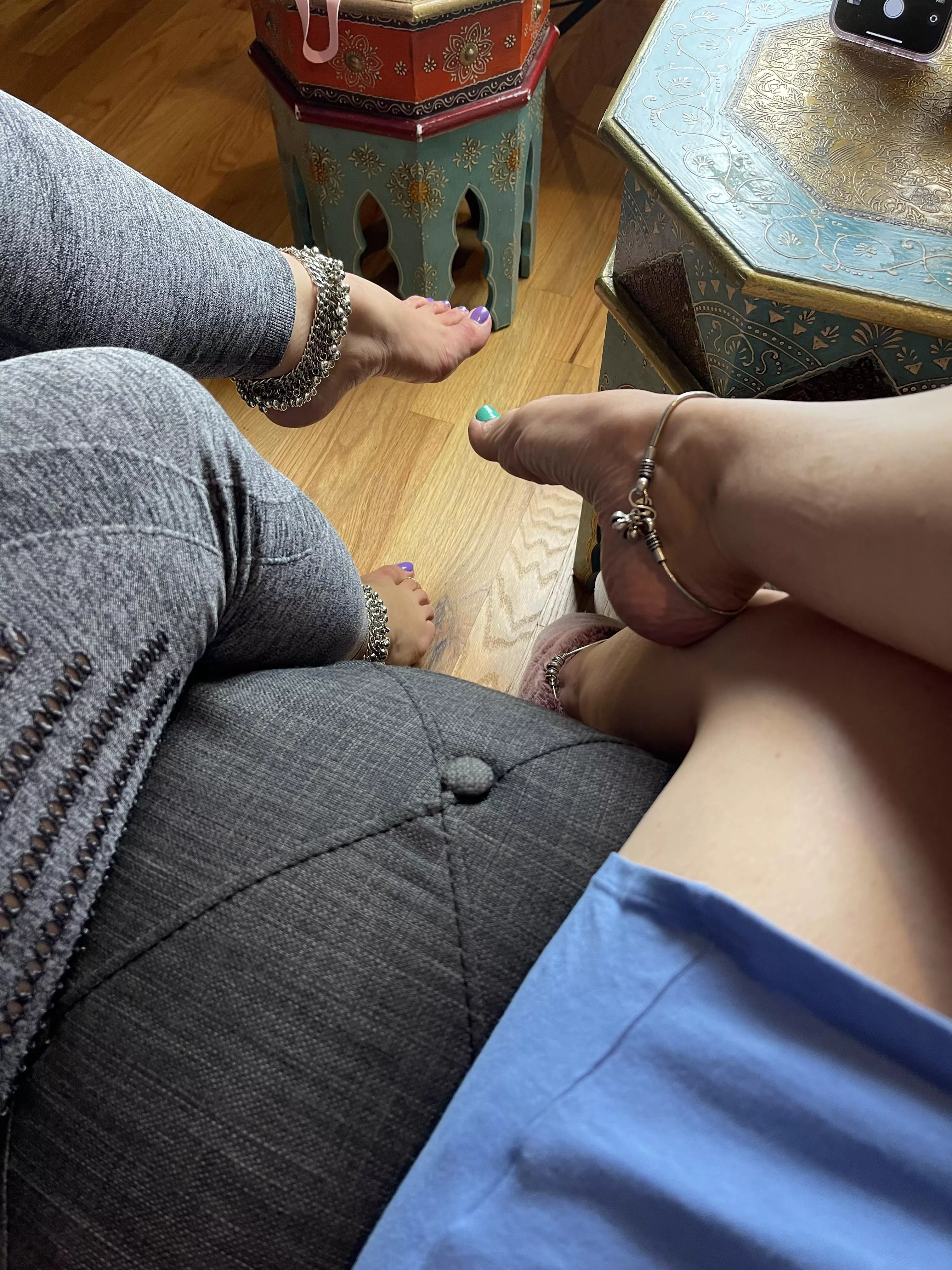 Should we worship each otherâ€™s feet? ðŸ‘…