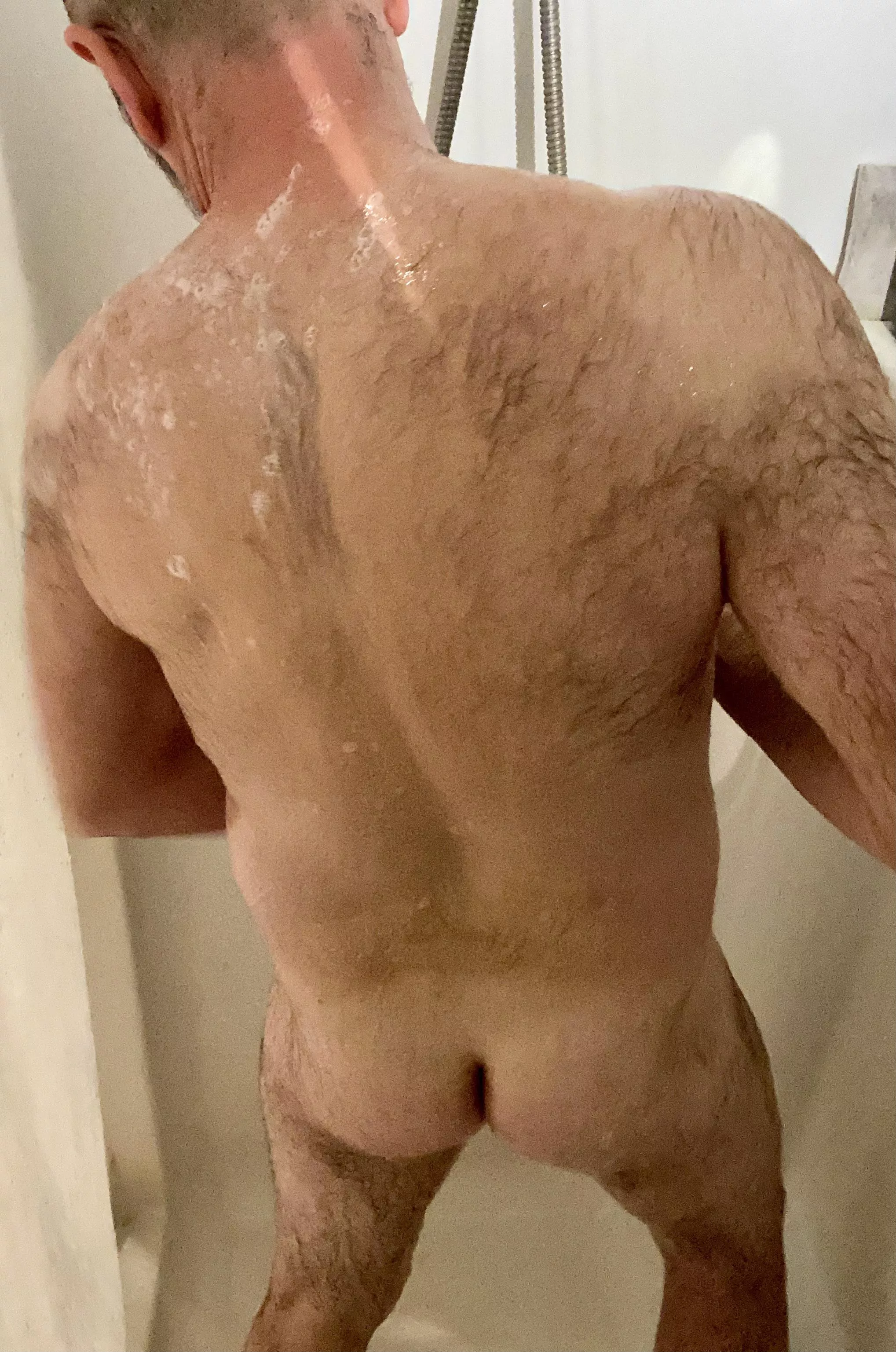 Shower timeâ€¦I need someone to get my backâ€¦