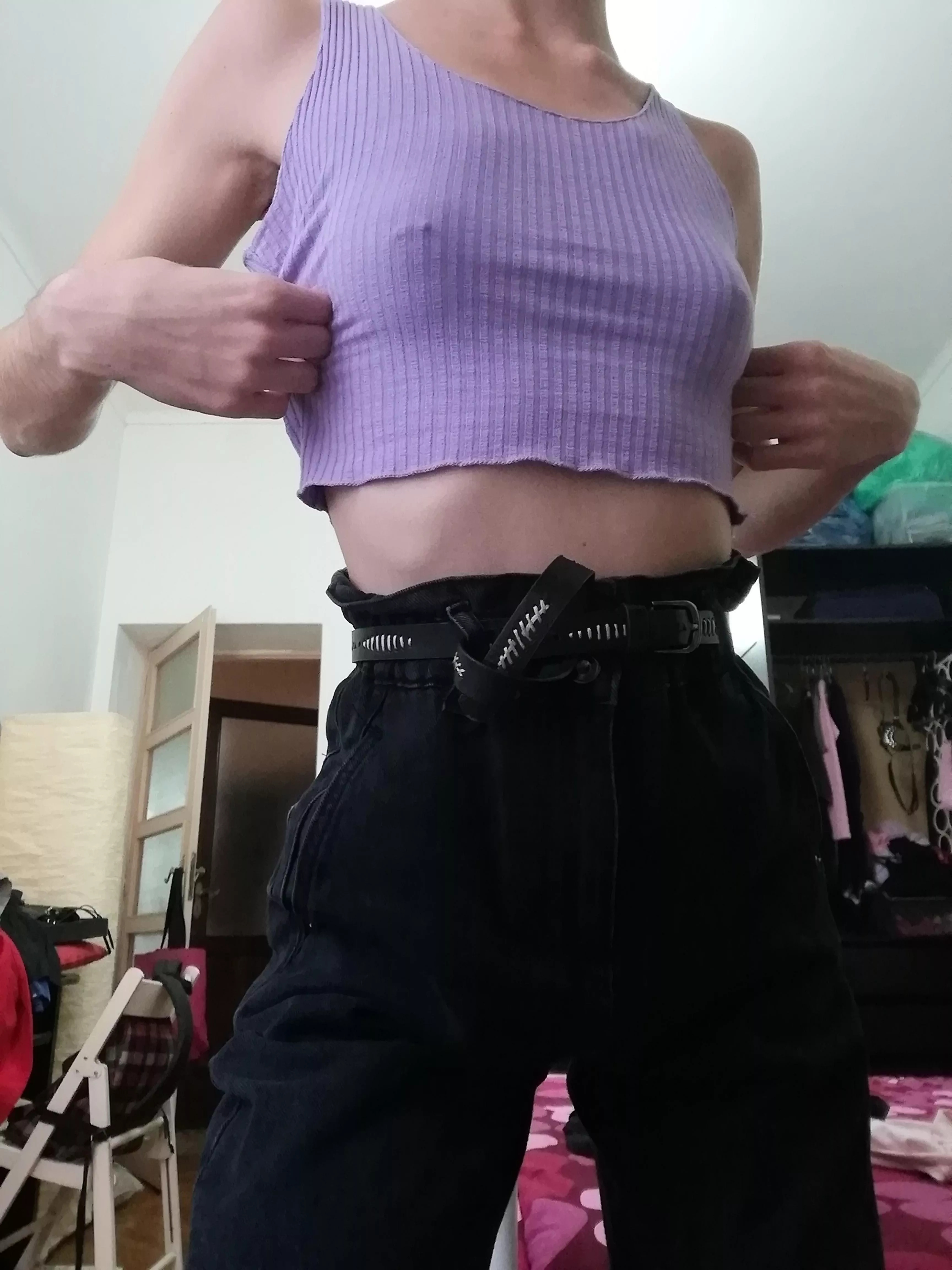 Simple and very sexy crop top 💜💦