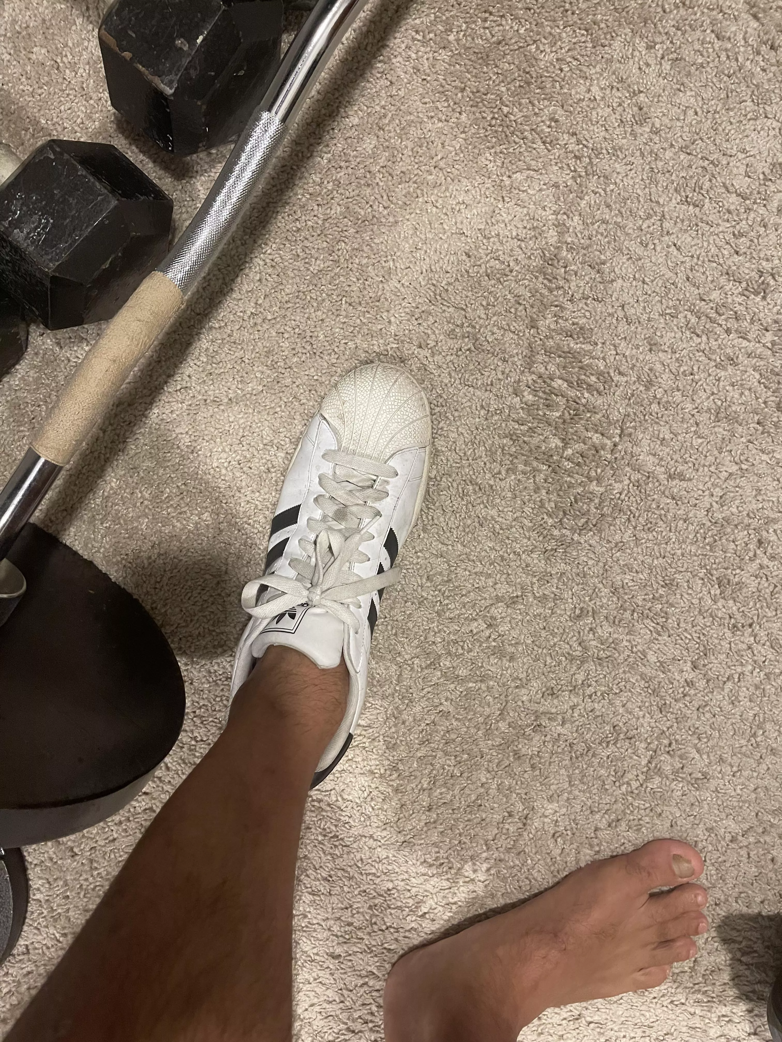 Size 17 but 18 in adidas they run small