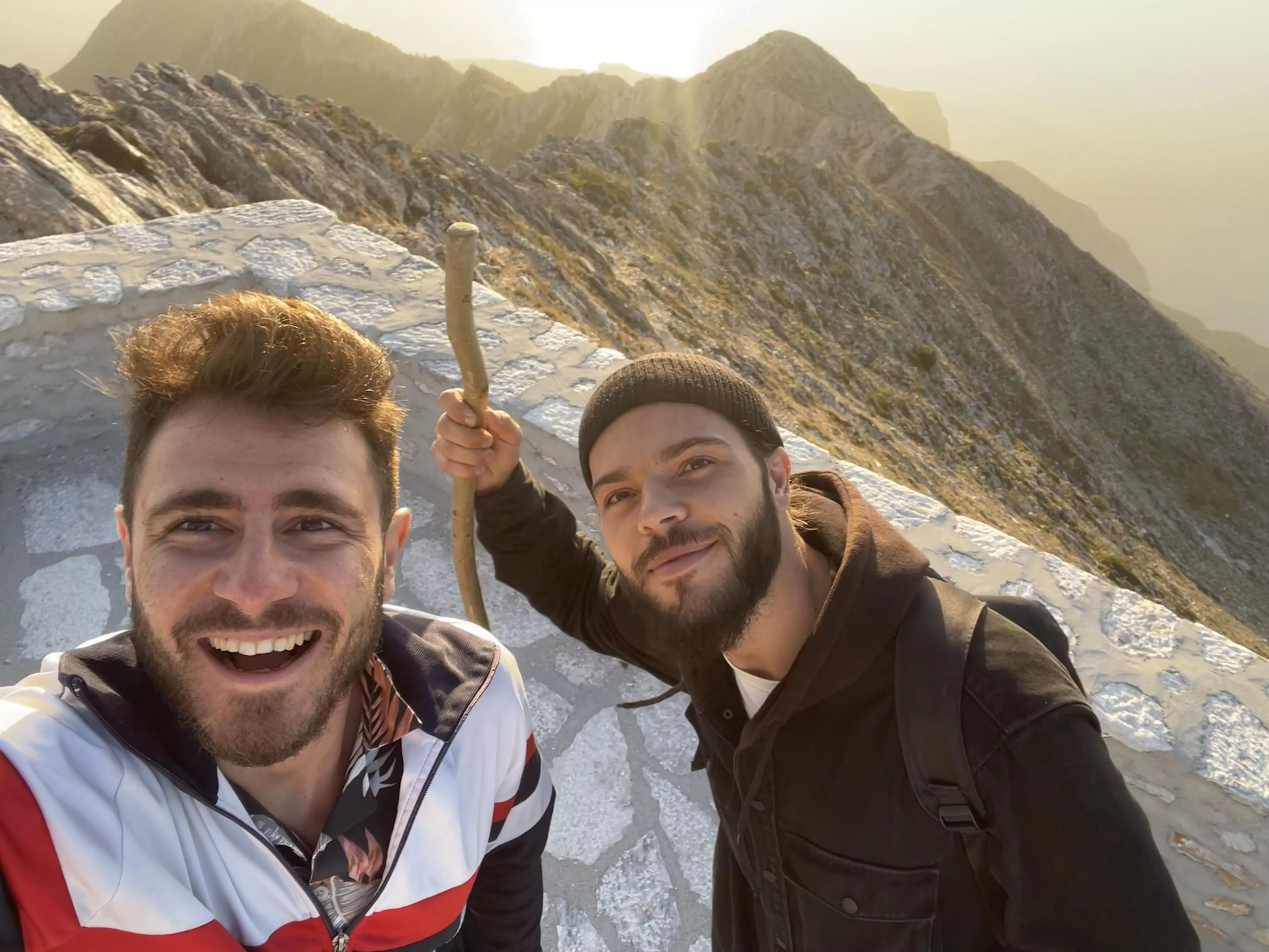 Smile as you climb the peaks 🙂🌞 .. (somewhere in Greece’s mountain) 🏔. When were you in the mountains last time?