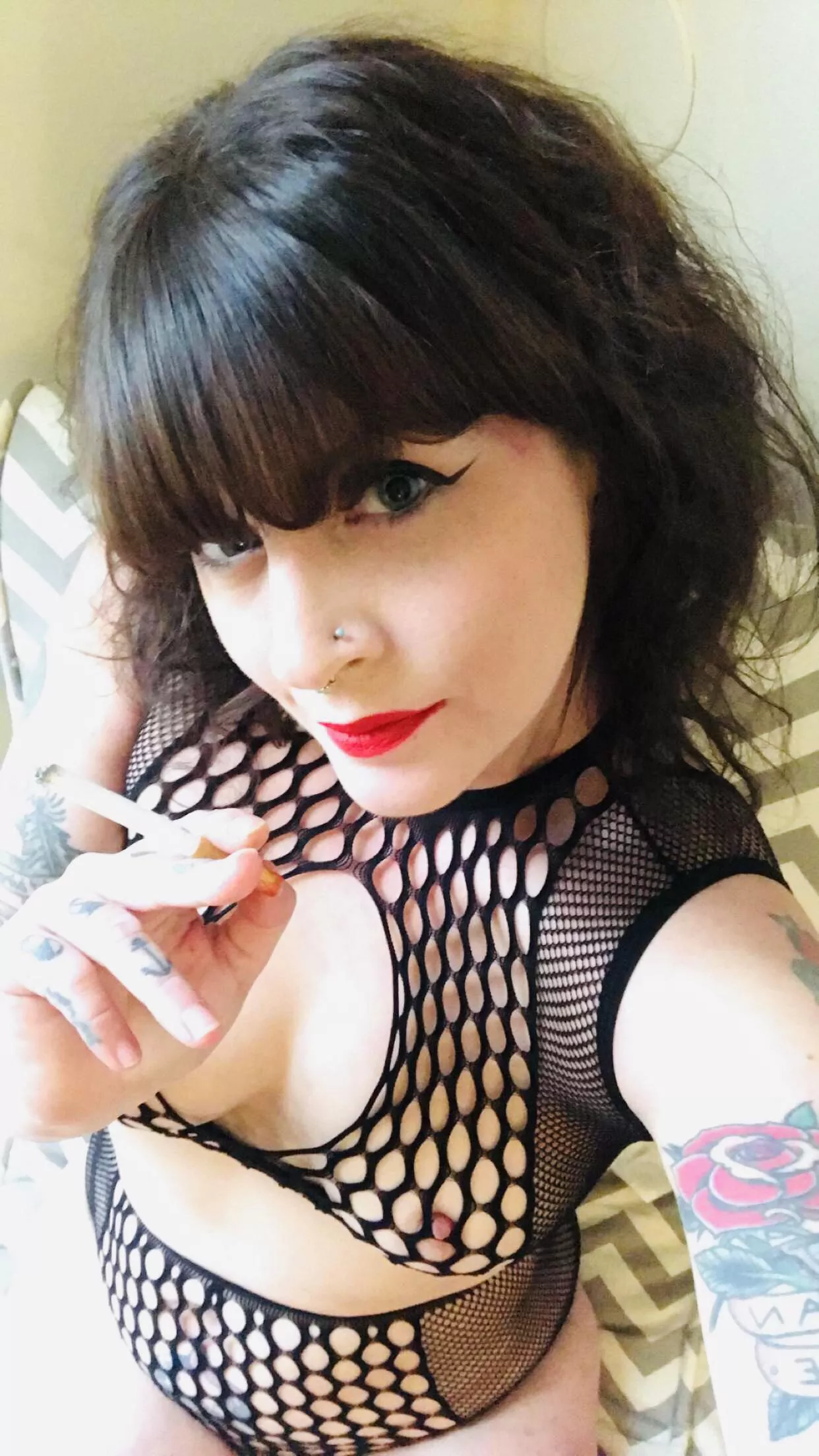 Smoking with bangs… any one else have a fetish for these? 😘