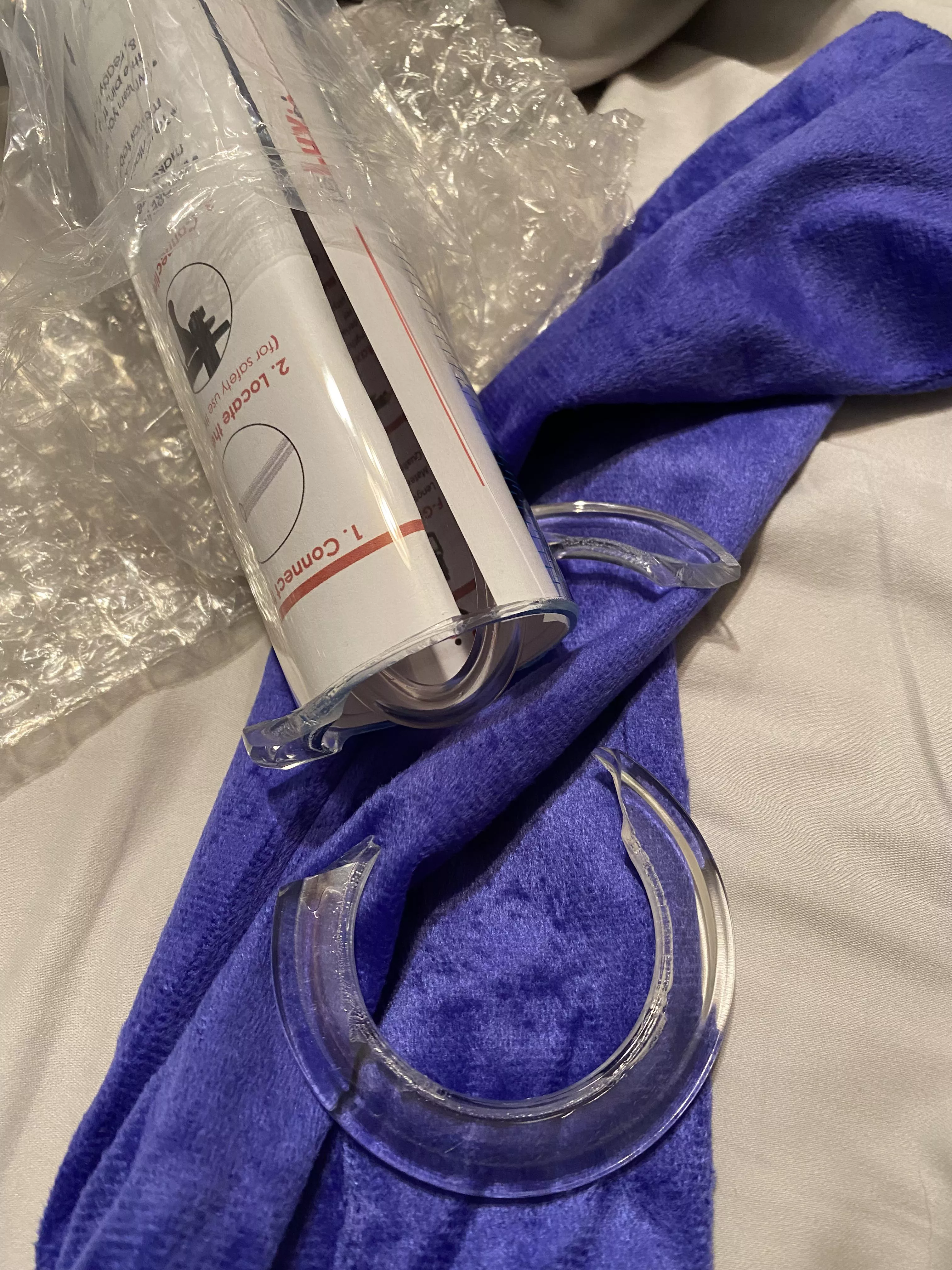 So heart broken!! Got my new leluv pump by fedex today and found the cylinder base broken off, was so looking forward to using the new pump system.