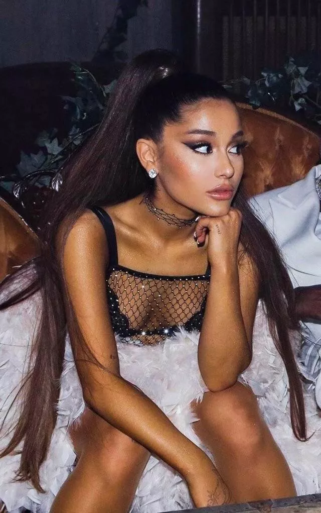 So horny for Ariana Grande that I canâ€™t sleep, would love to get teased and milked to her