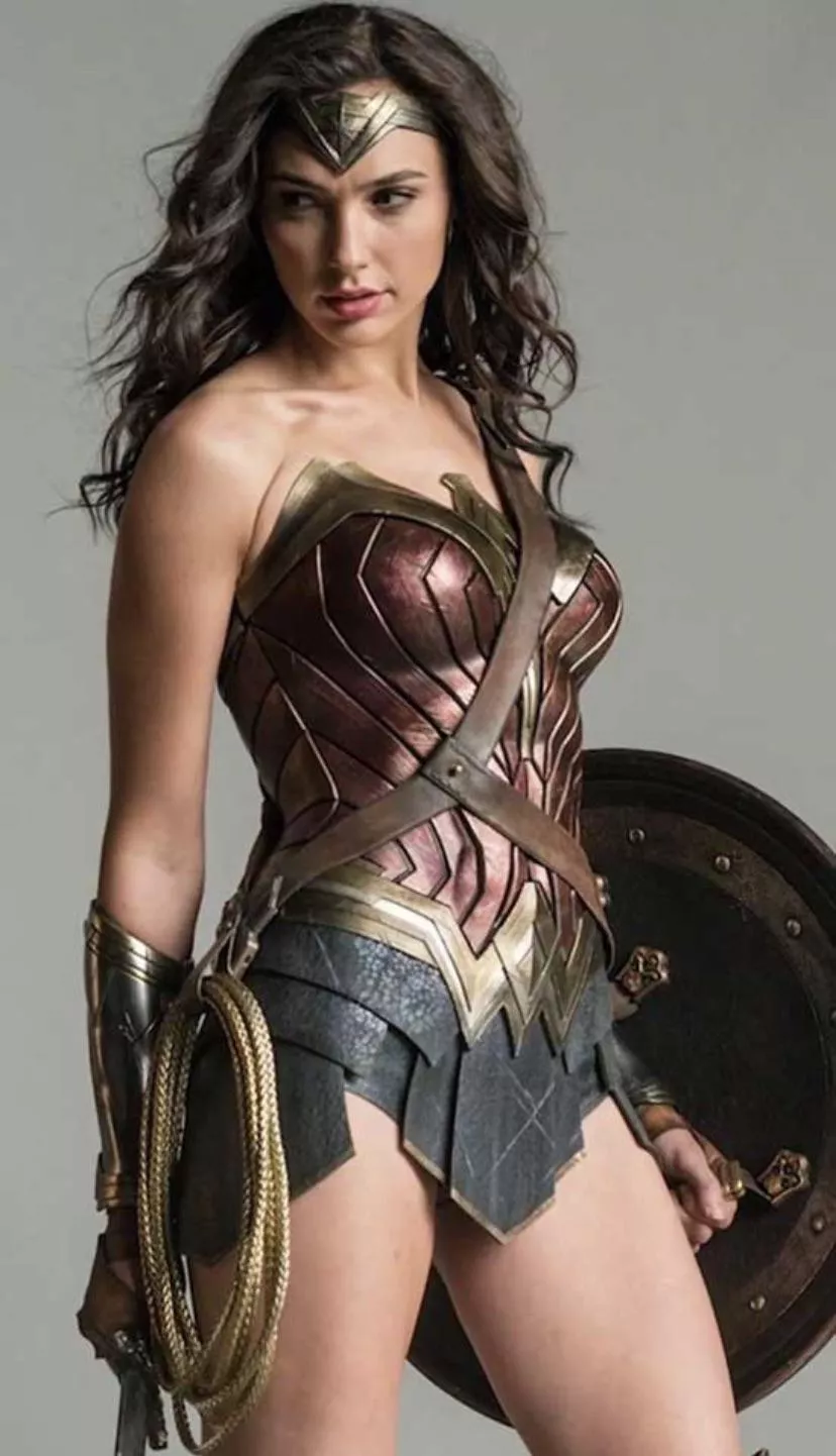 So horny right now! Can any bud please milk me to Gal Gadot?