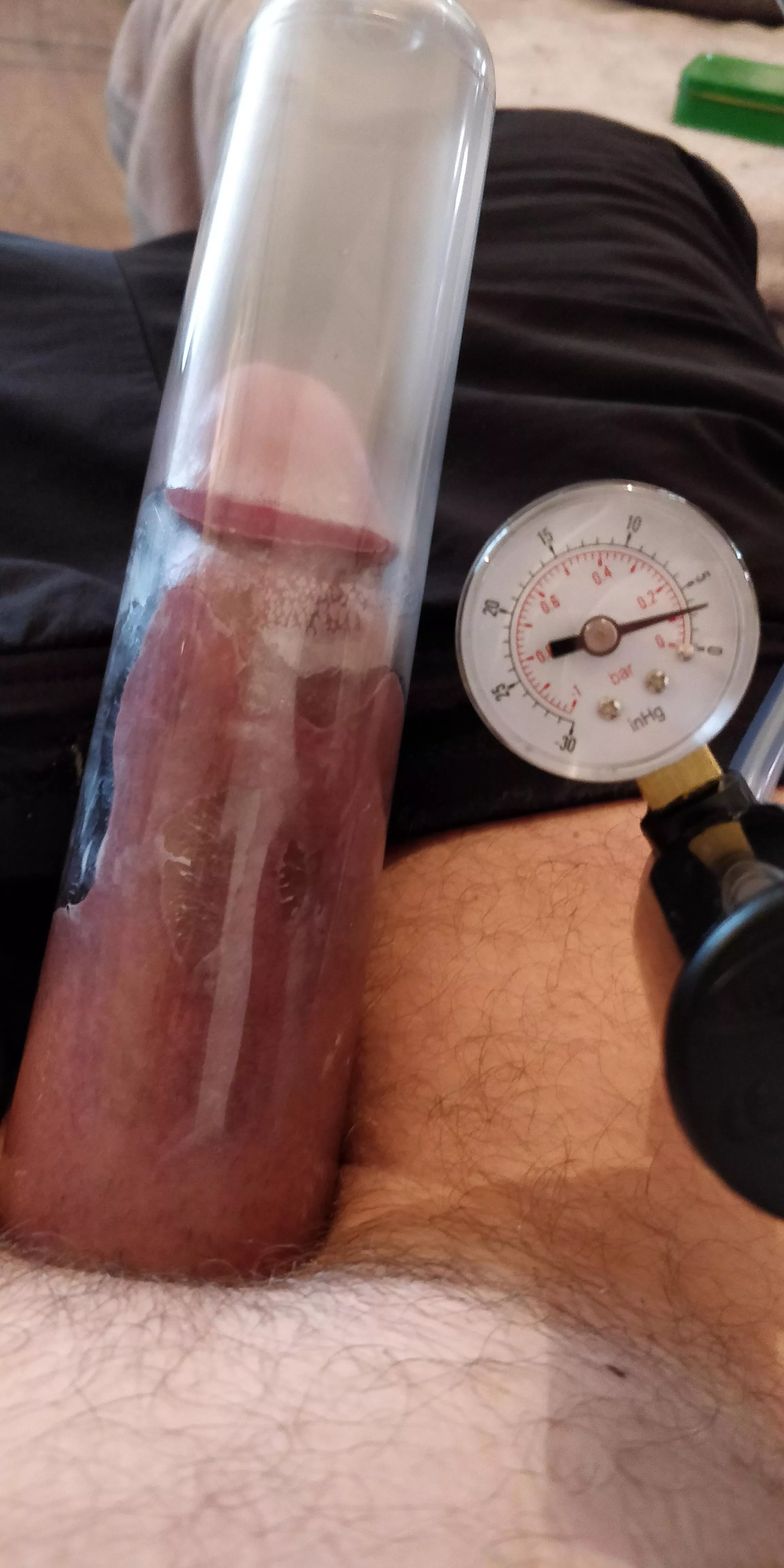 So today I'm going to try pumping for maybe 1-2 hours on a very low preasure, normally I do two sets of 20 minutes with preasure just below 10, the tube is 2