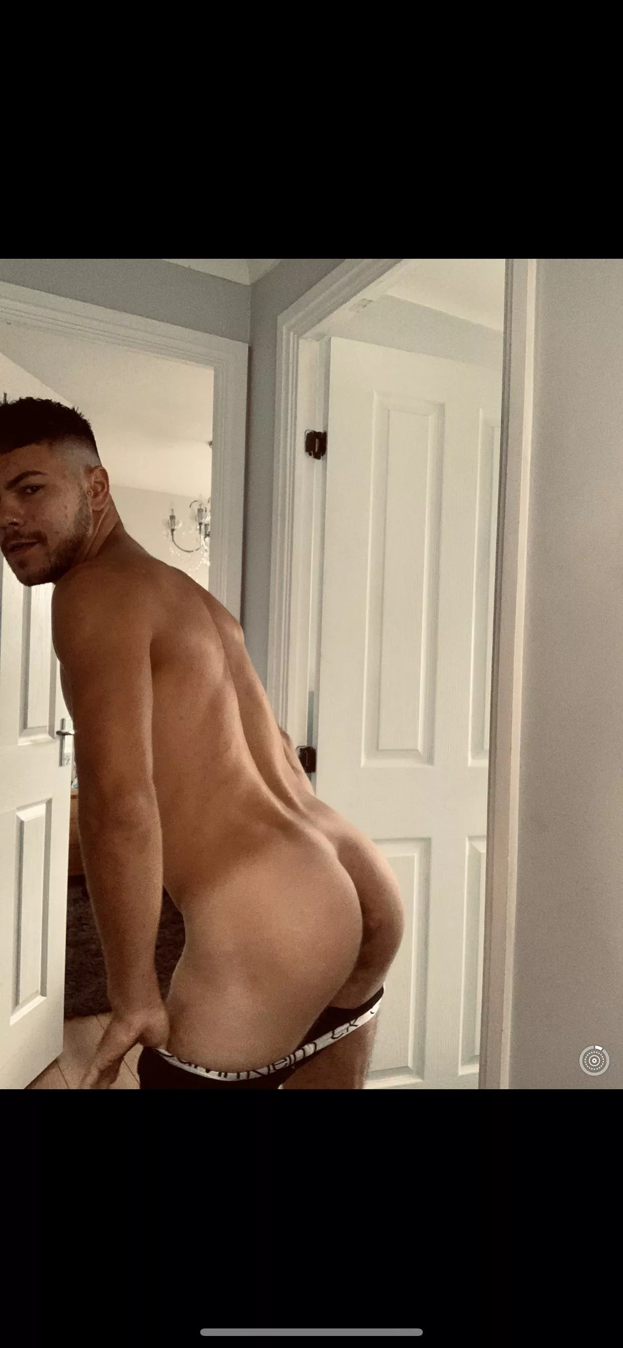 So who’s into tanned guys with peachy ass’ ? What’s your favourite position and does the ass look perky enough 🤔