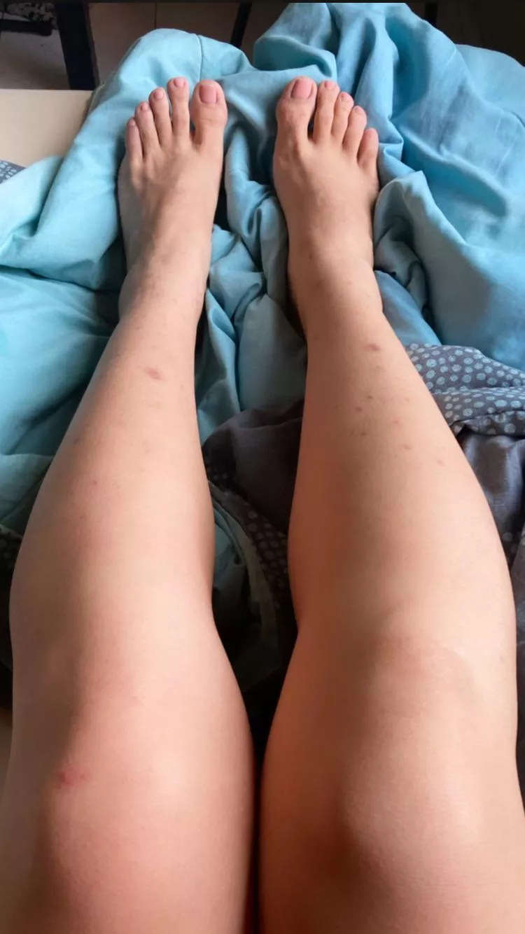 Soft legs just shaved them, who wants to open them 🤭