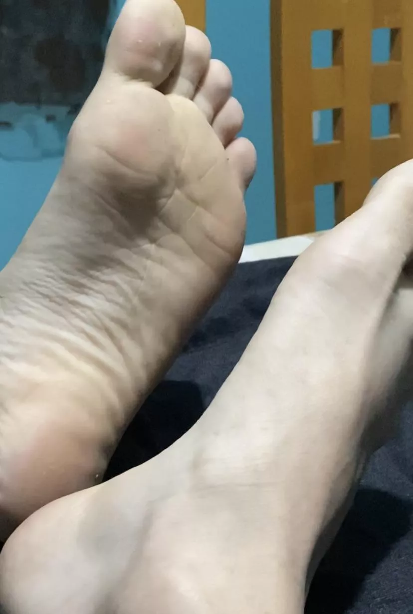 soft n smelly for u. clean they up. ðŸ‘…ðŸ‘…ðŸ‘…ðŸ˜ˆ dms/pms r welcome