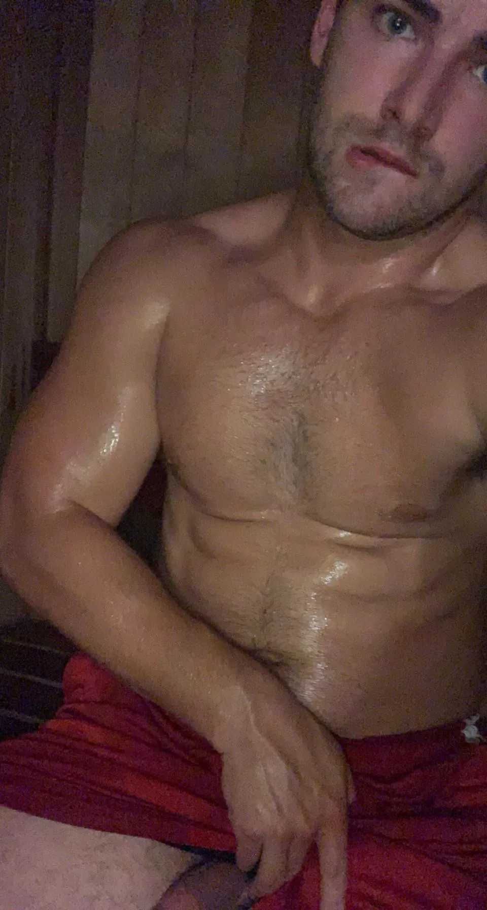 Someone saw me take this in the sauna ðŸ˜ˆðŸ¥µ