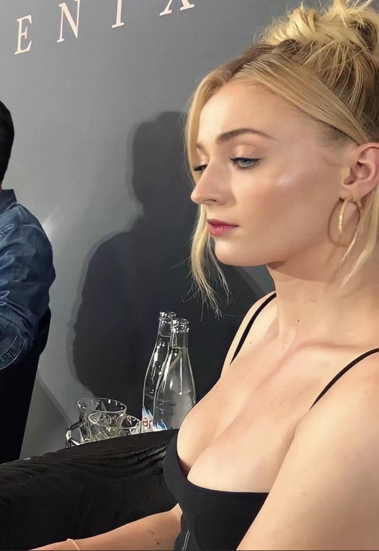 Sophie Turner’s Cavernous Cleavage