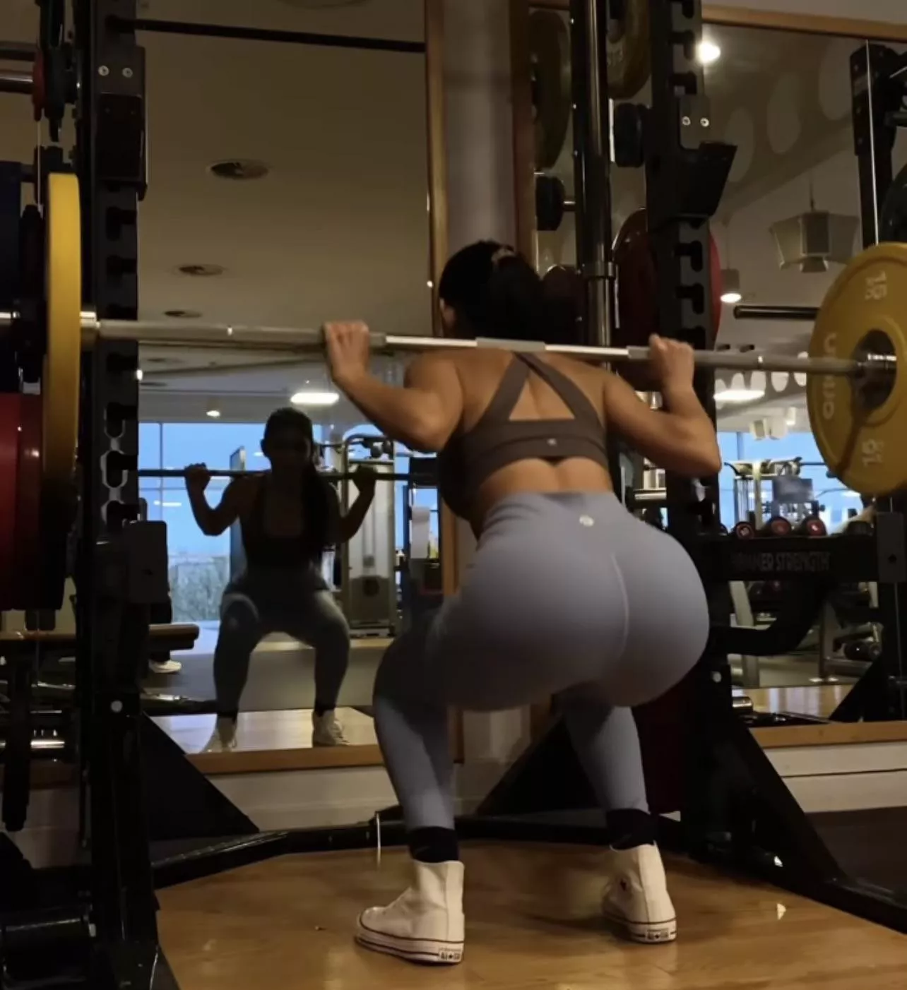 Squat ass